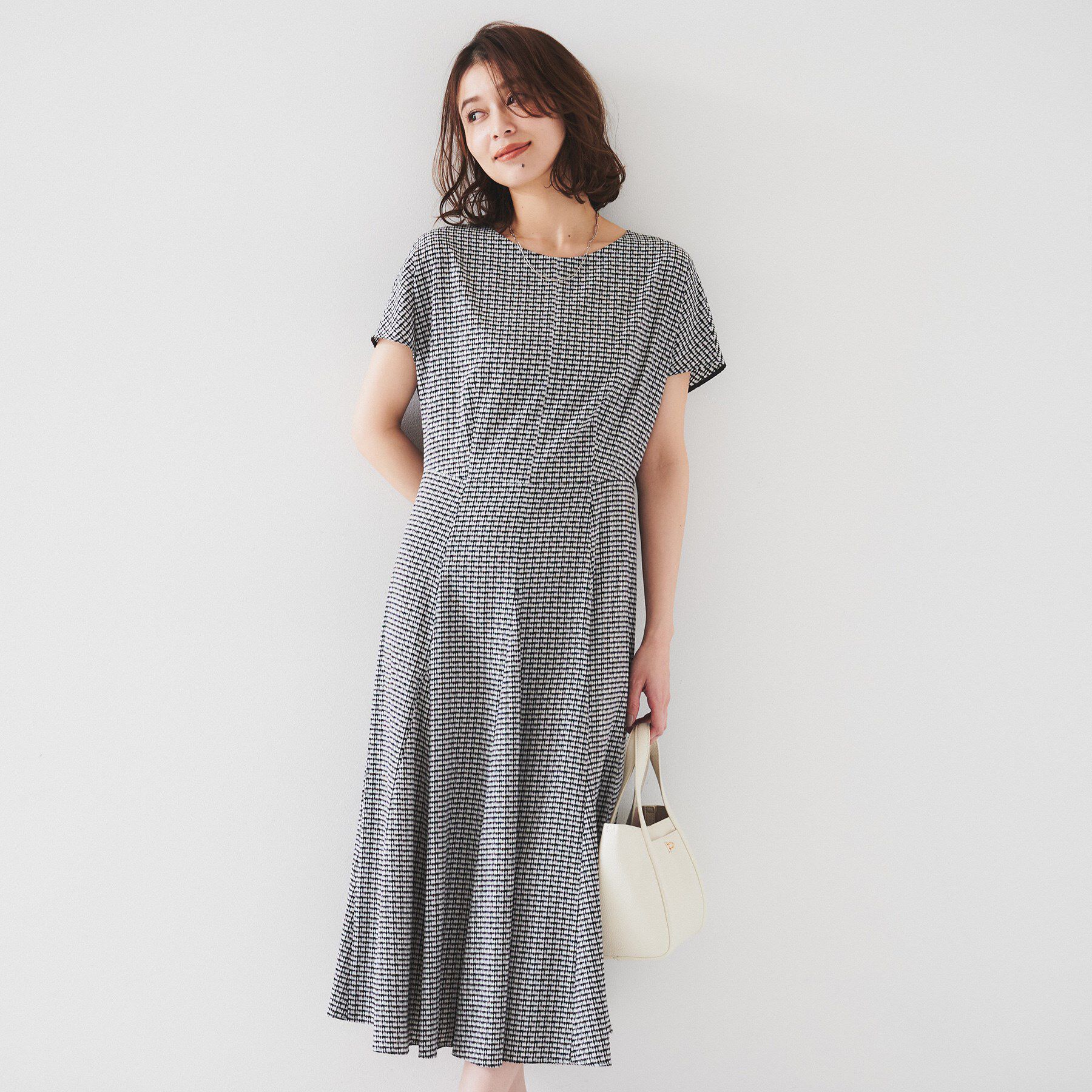UNTITLED「【きれいめ/洗える/夏ワンピ】ジオメトリック柄ワンピース」|ワンピース|