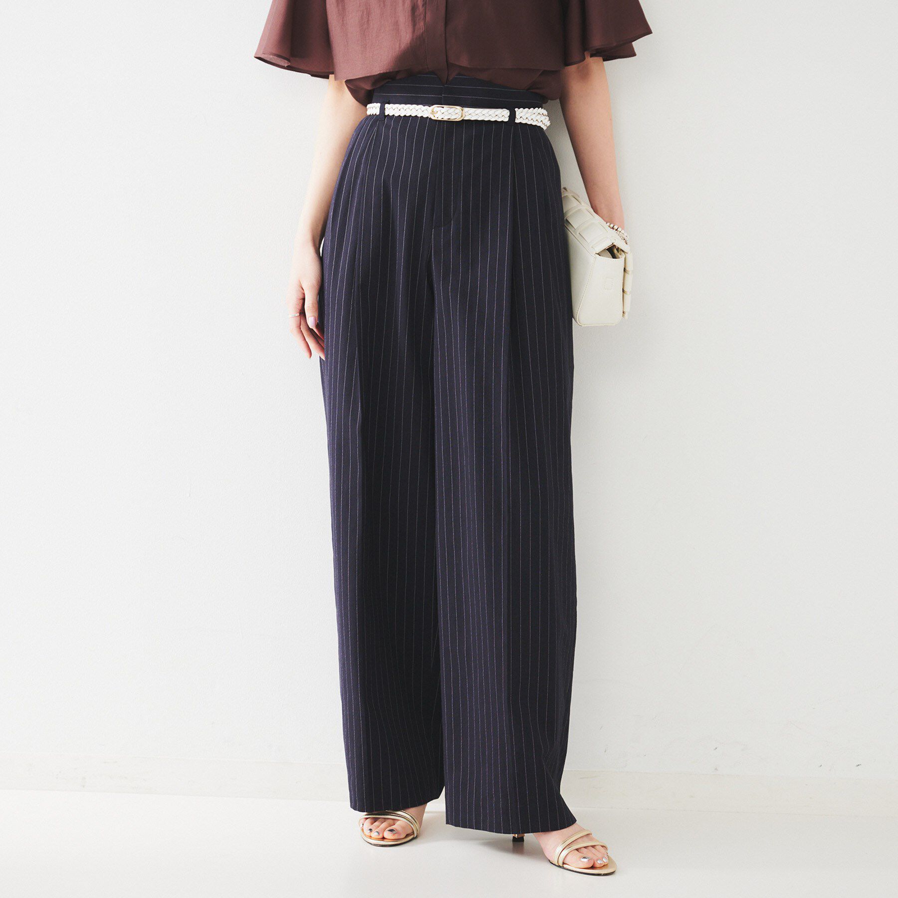 UNTITLED「【セットアップ可能／オンオフ】ラミー混 タックワイドパンツ」|その他|ネイビー(394)