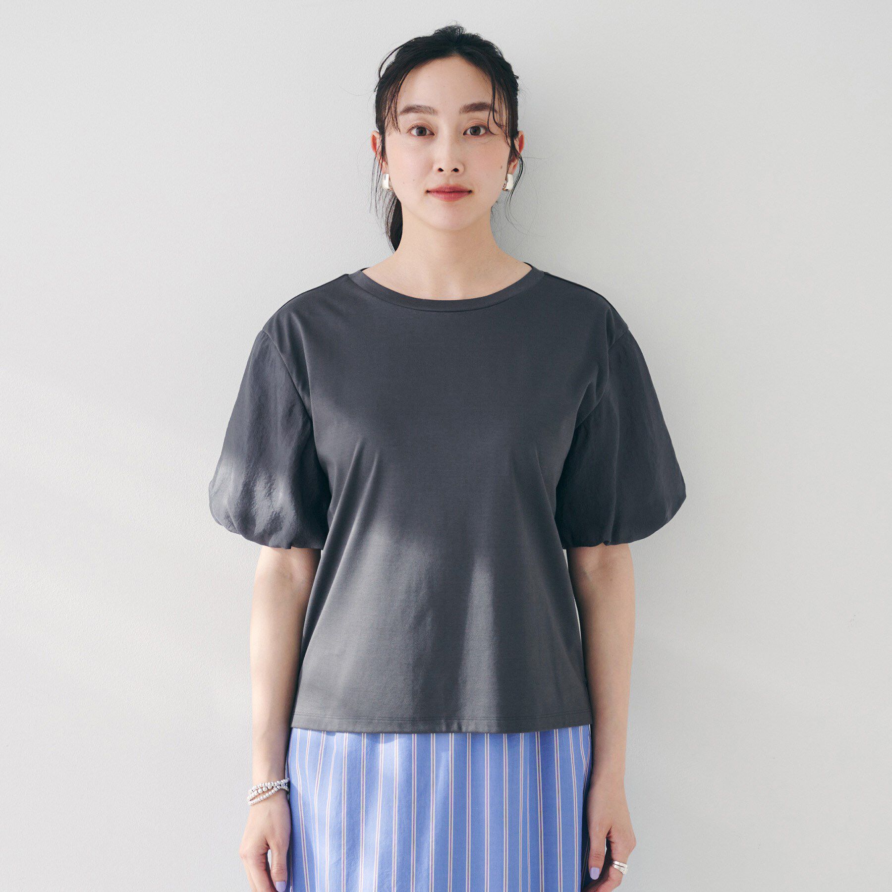 UNTITLED「【二の腕カバー/洗える】袖シアーバルーンプルオーバー」|Tシャツ・カットソー|