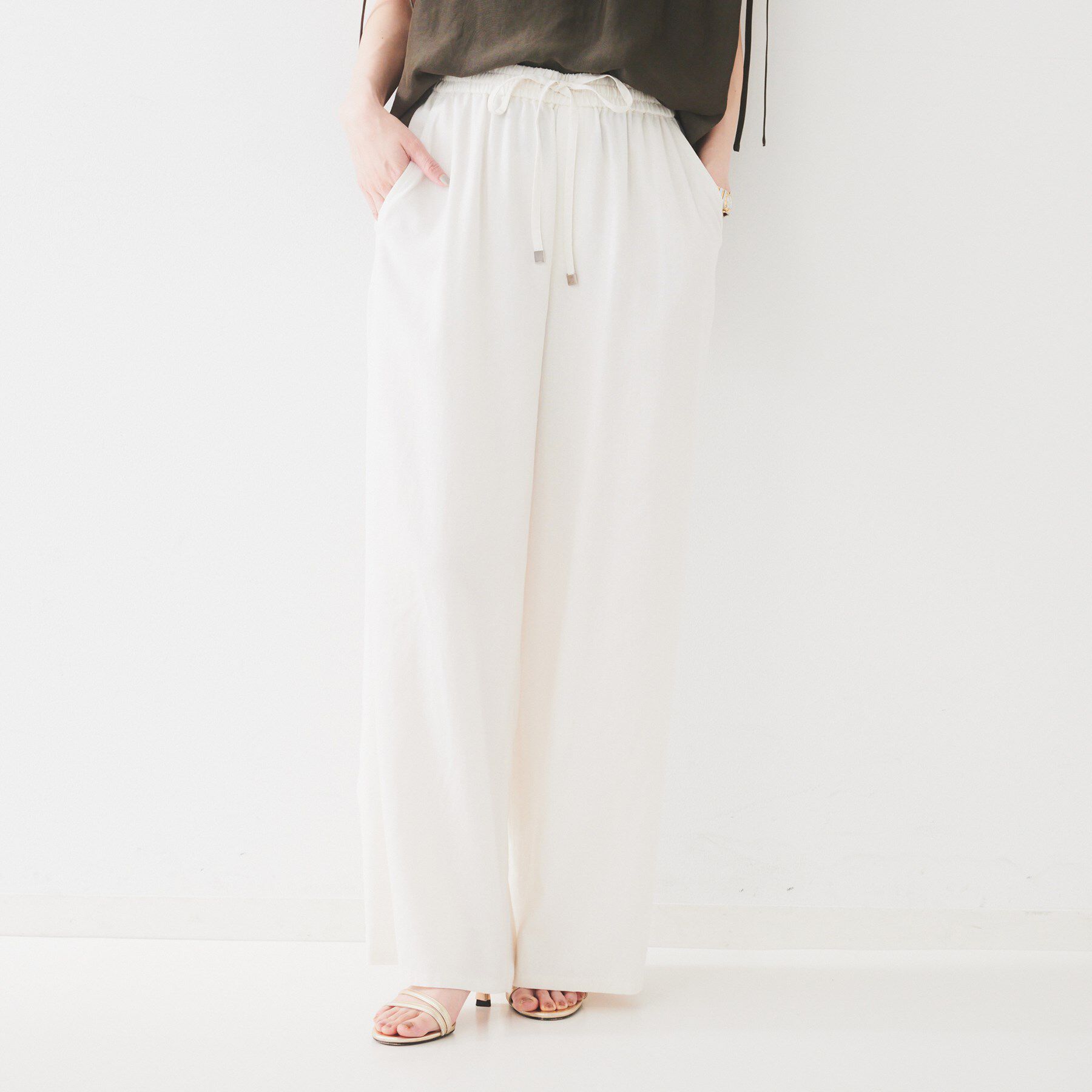 UNTITLED「【ウエストゴム/洗える/オンオフ】ドロストワイドパンツ」|その他|