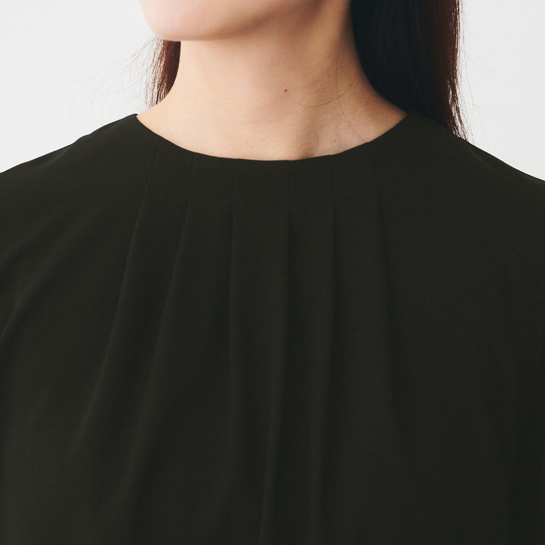 UNTITLED「【洗える/フォーマル/スーツインナー】タックブラウス」|シャツ・ブラウス|