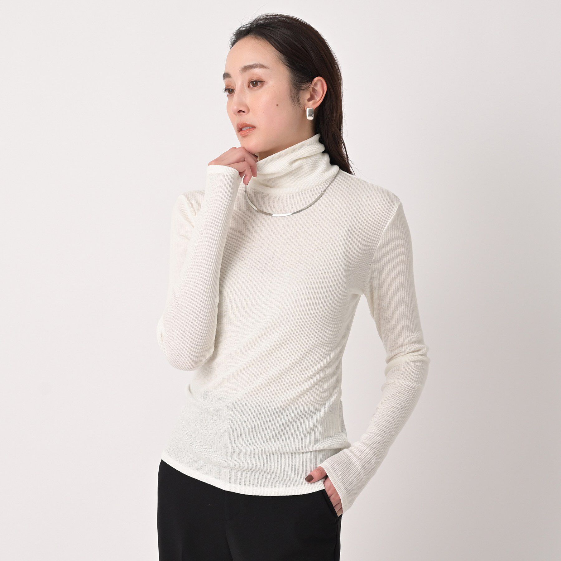 UNTITLED「【洗える/レイヤードインナー】ナチュラルテレコハイネックプルオーバー」|Tシャツ・カットソー|オフホワイト(003