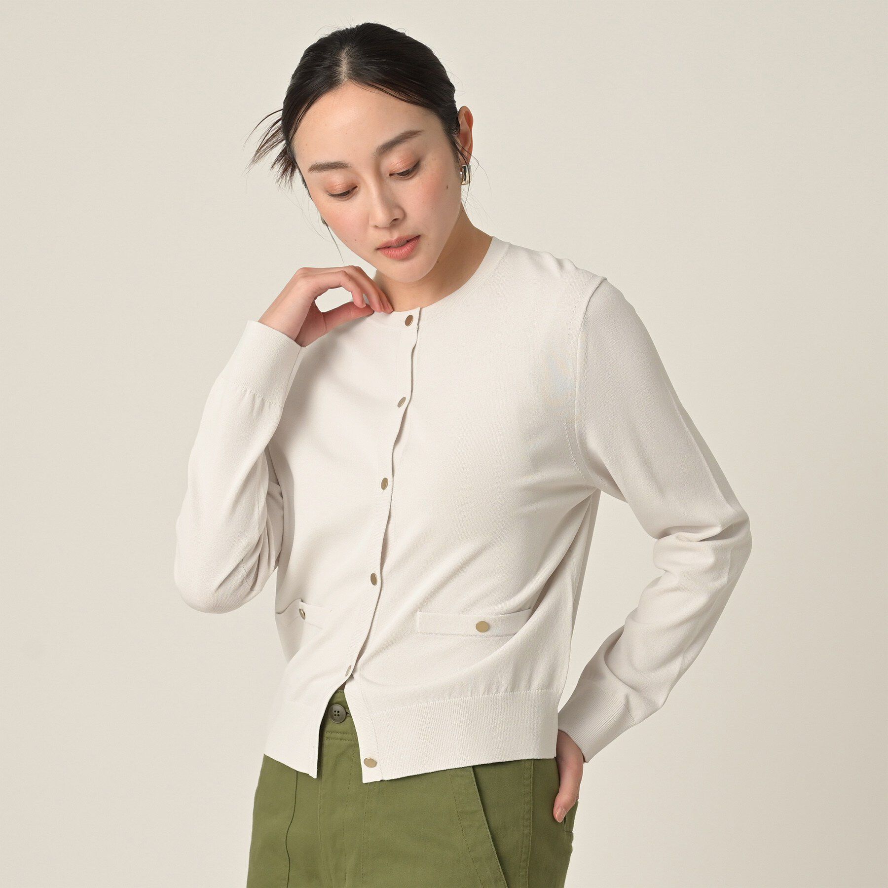 UNTITLED「【アンサンブル可/洗える】クルーネックニットカーディガン」|カーディガン|