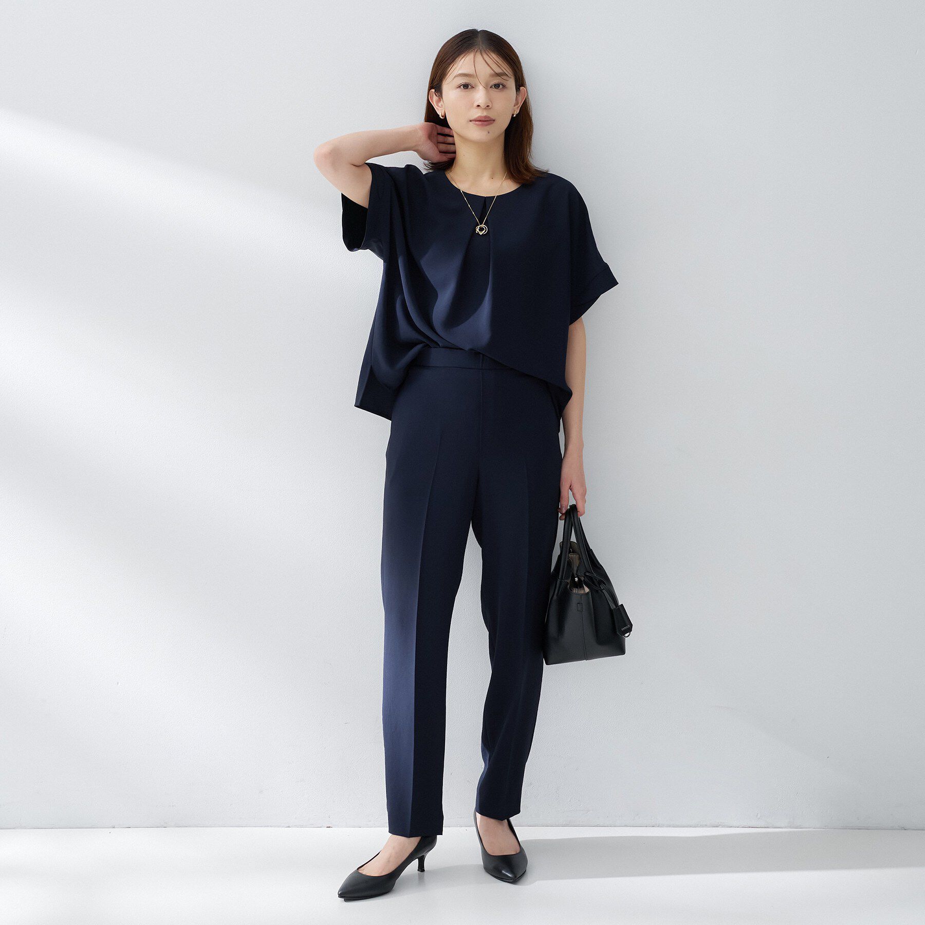 UNTITLED「【夏の名品セットアップが今年も登場！/はっ水/遮熱】リラクミスト 前後2WAYブラウス」|シャツ・ブラウス|