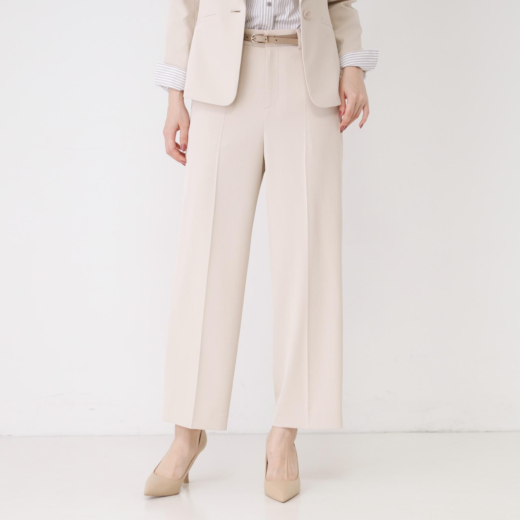 COUP DE CHANCE「【手洗い可／日本製／スーツ可】センタープレスストレートワイドパンツ」|その他|グレージュ(050)