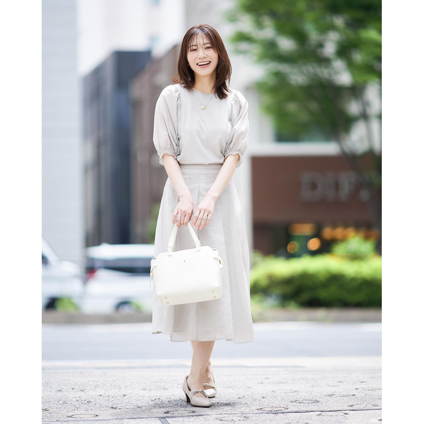 Reflect「【たっぷり収納！あおりポケット／通勤にぴったり◎／WEB先行カラーあり】ショルダー付きミディアムバッ」|トートバッグ|