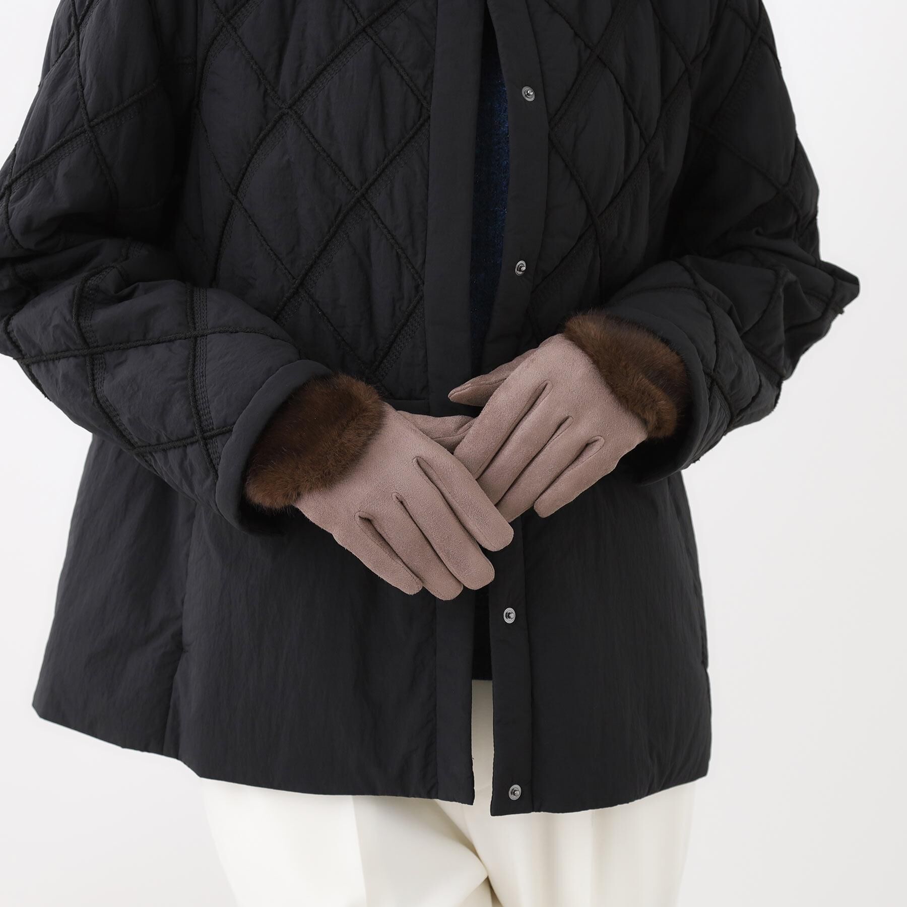 Reflect「【着用したままスマホが使用できる◎】スエード調&times;フェイクファーグローブ」|手袋|