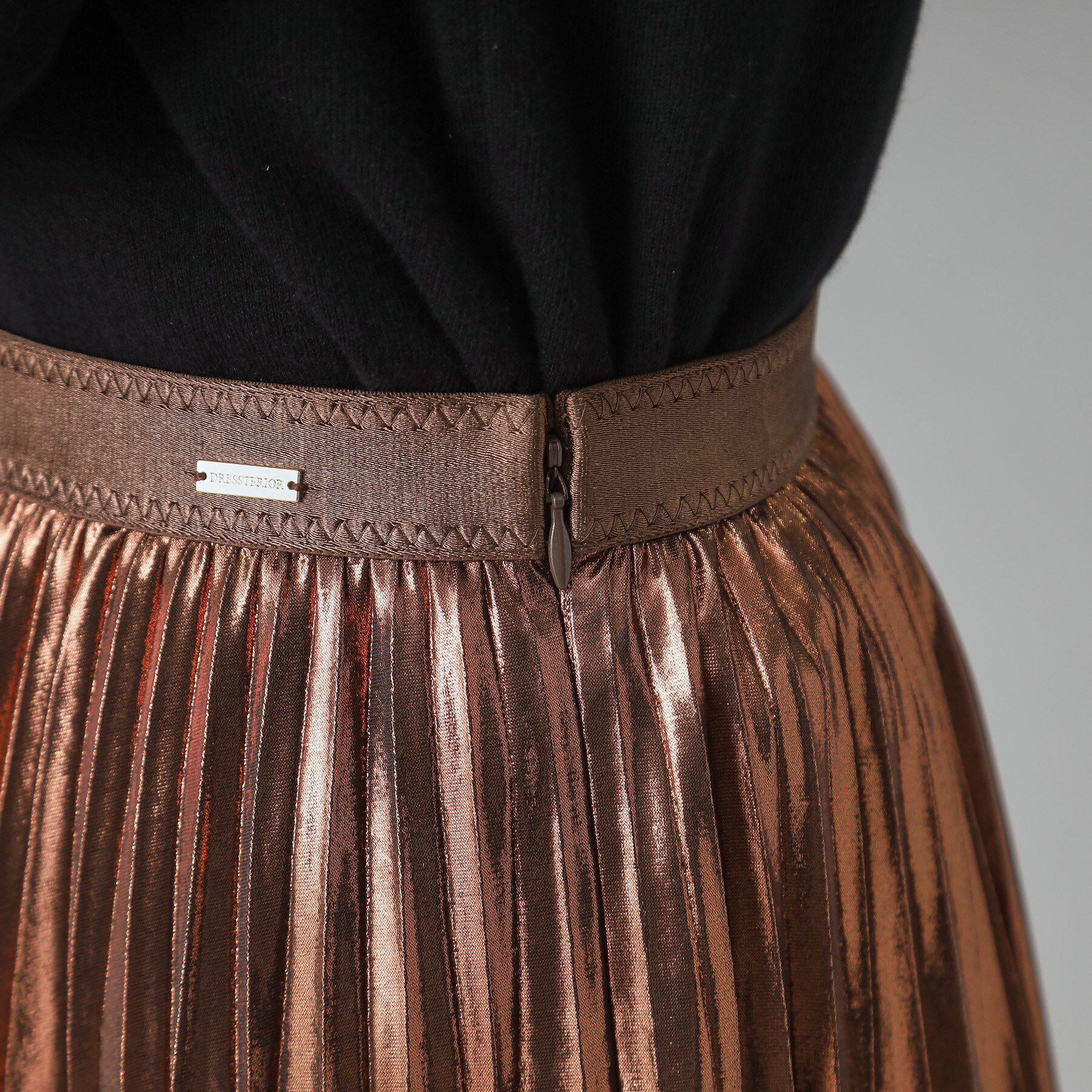 DRESSTERIOR「【洗える/ストレッチ性/オンオフ】箔プリントプリーツスカート」|スカート|