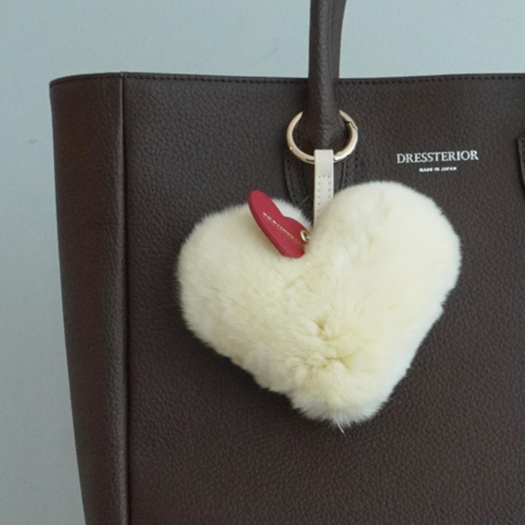 DRESSTERIOR「ラビットファーハートチャーム」|キーケース|オフホワイト(003