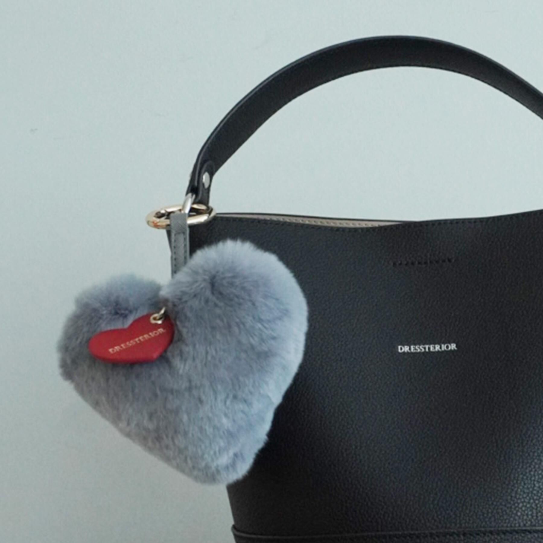 DRESSTERIOR「ラビットファーハートチャーム」|キーケース|