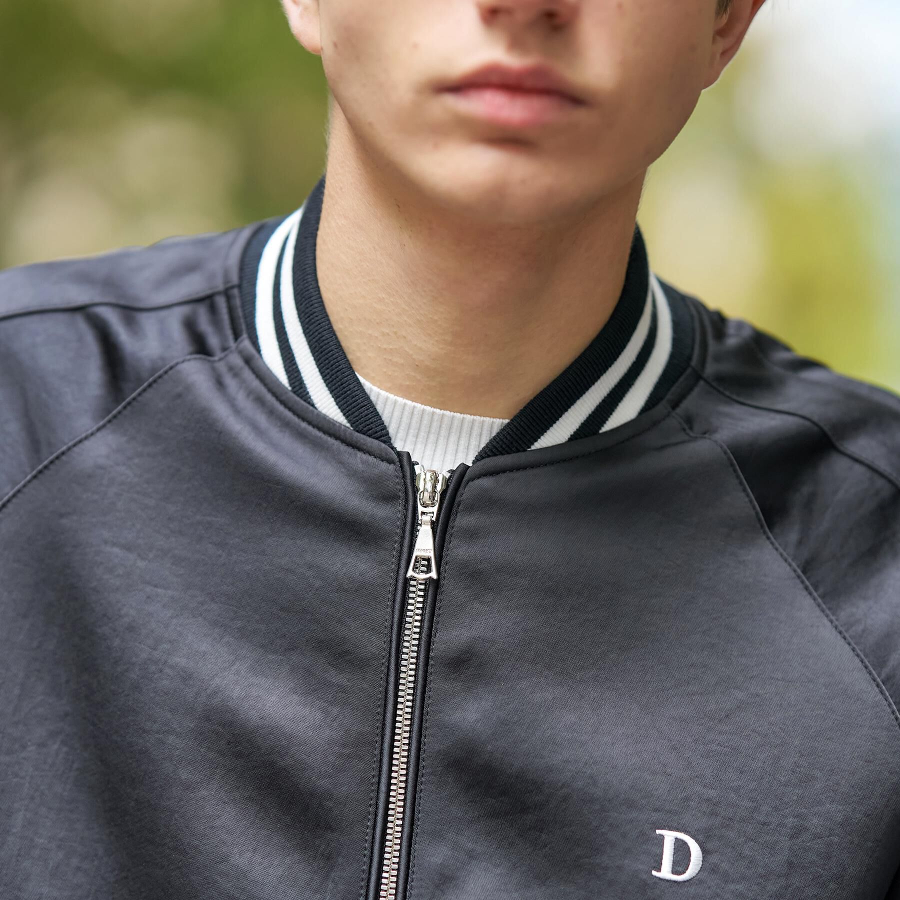 DRESSTERIOR「【MonoMax4月号掲載】ピストルラビット スカジャン」|ブルゾン・スタジャン|