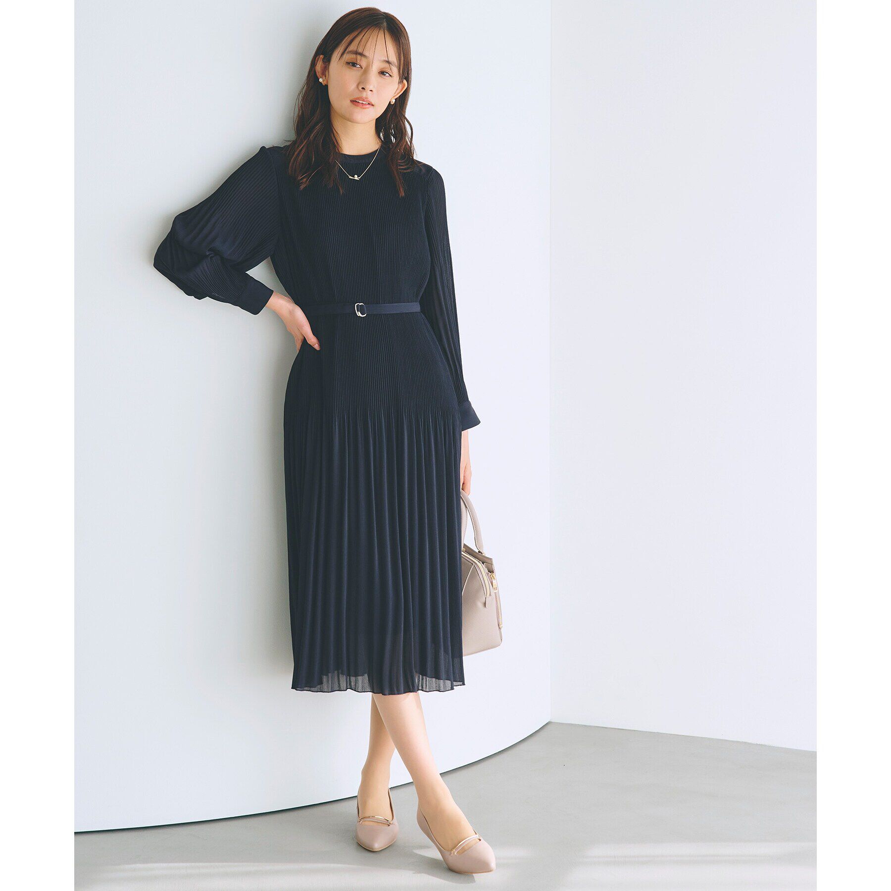 grove「プリーツナローフレアワンピース」|ワンピース|ネイビー(094)