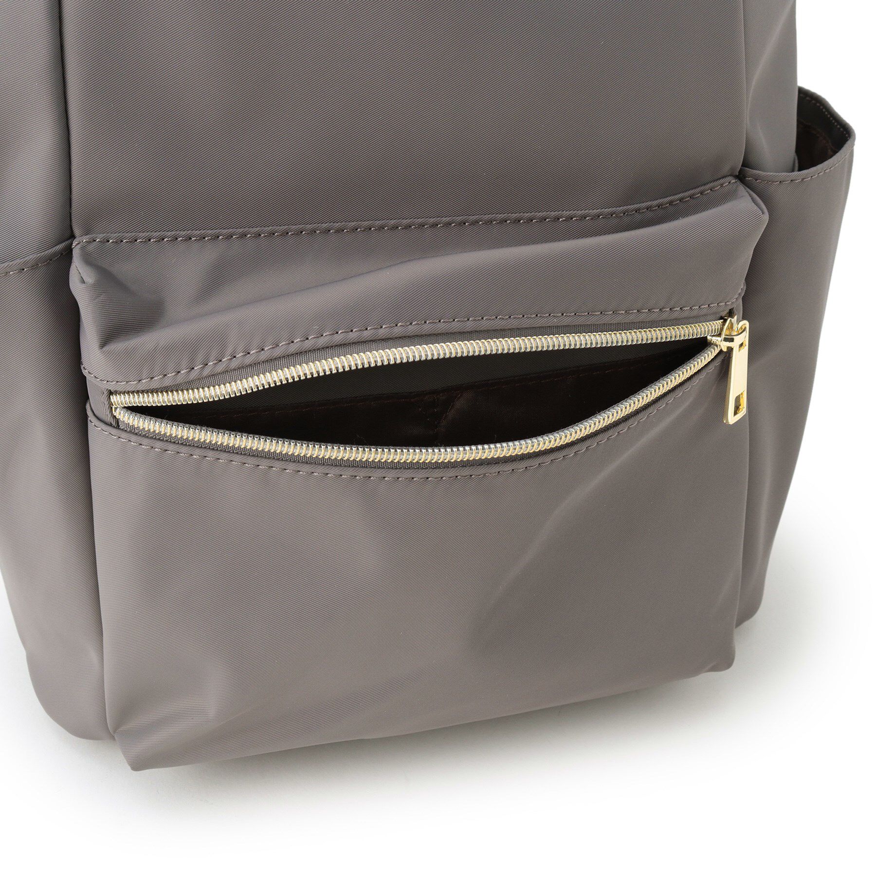 grove「【雑誌掲載/インスタ企画】人間工学撥水多機能リュック」|リュック|