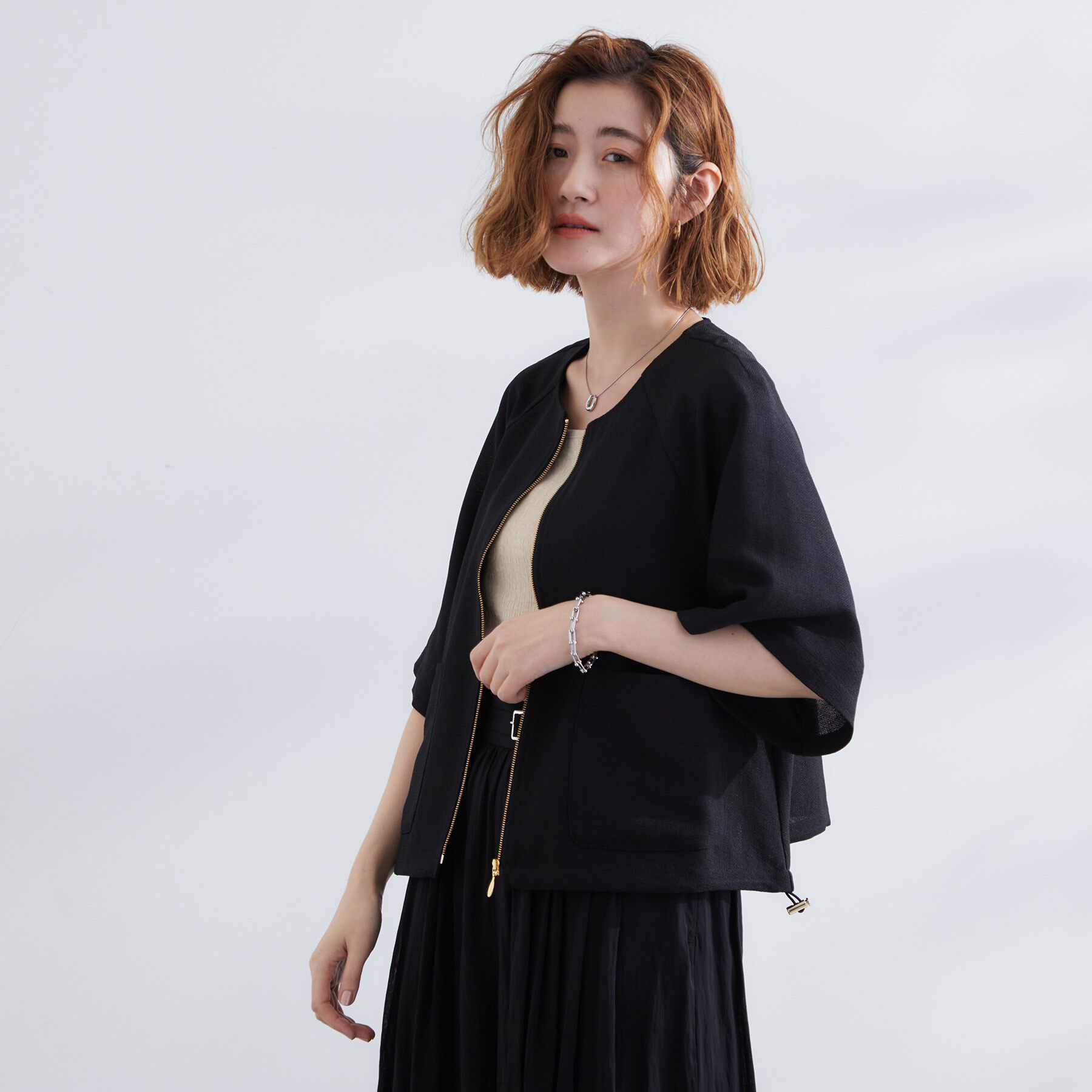 grove「透け感と立体感で魅せる、大人の夏のメッシュワイドスリーブジャケット」|ノーカラージャケット|