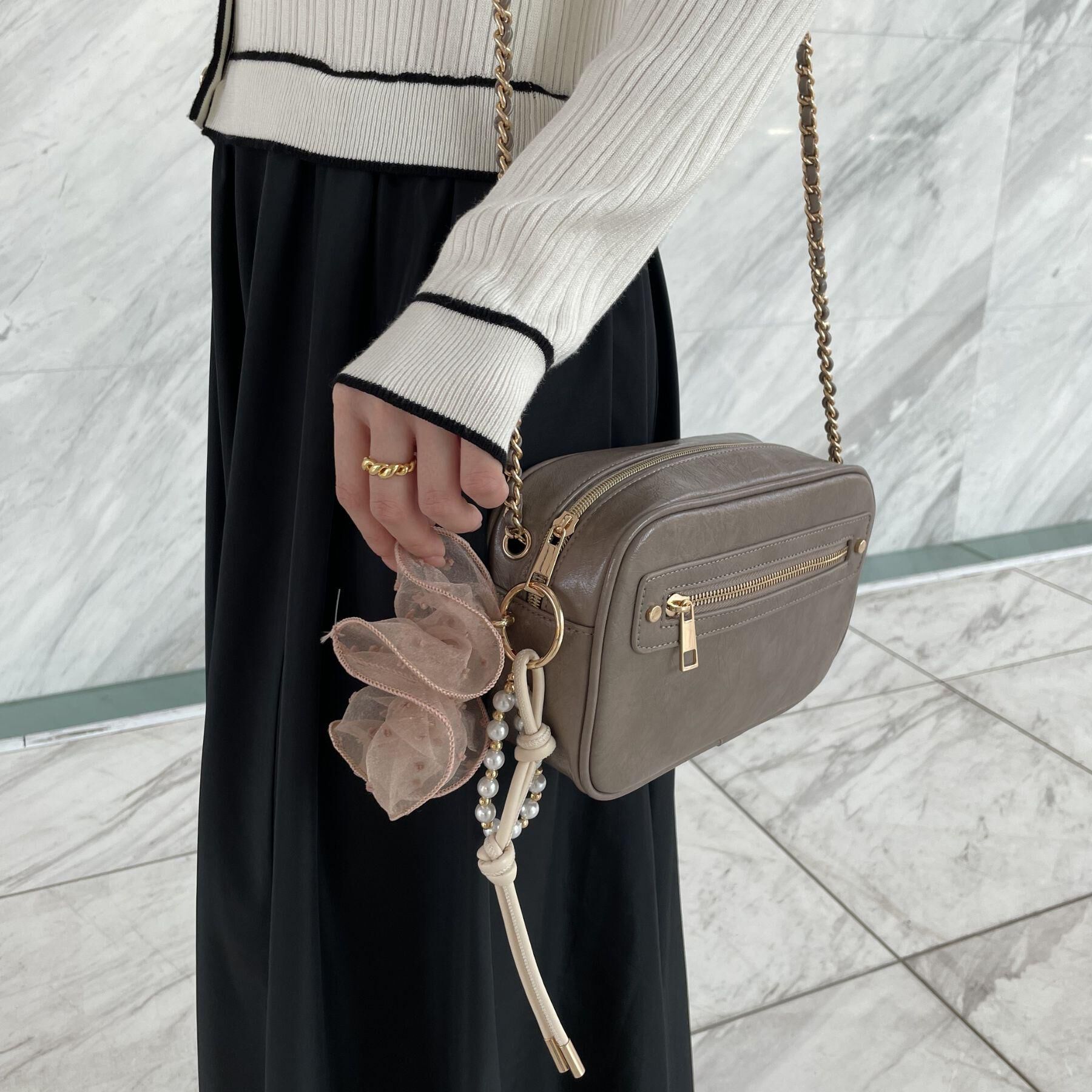 grove「ドットシュシュバッグチャーム」|キーケース|