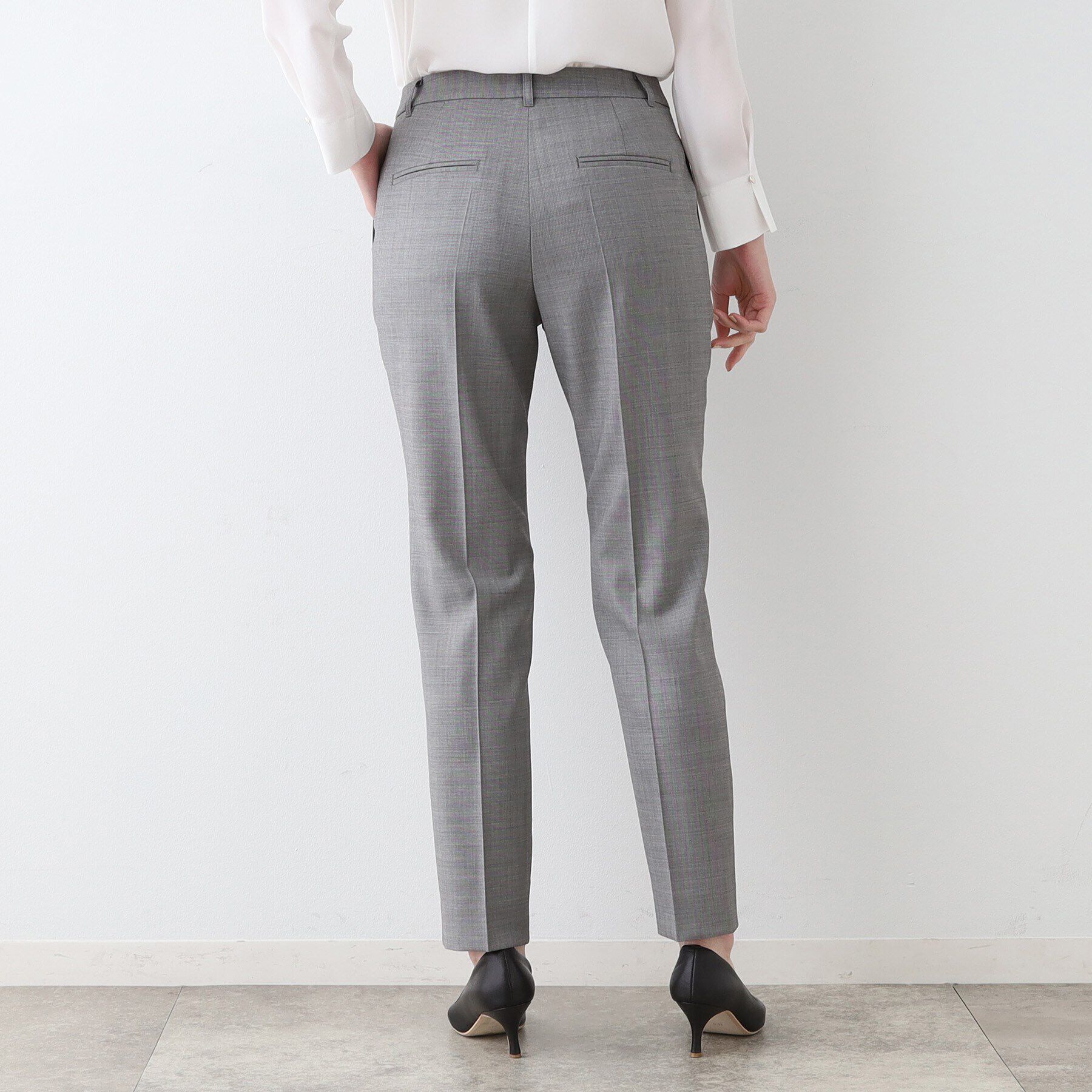 INDIVI「【日本製／インポート素材】ウールストレッチ テーパードパンツ」|スーツ|