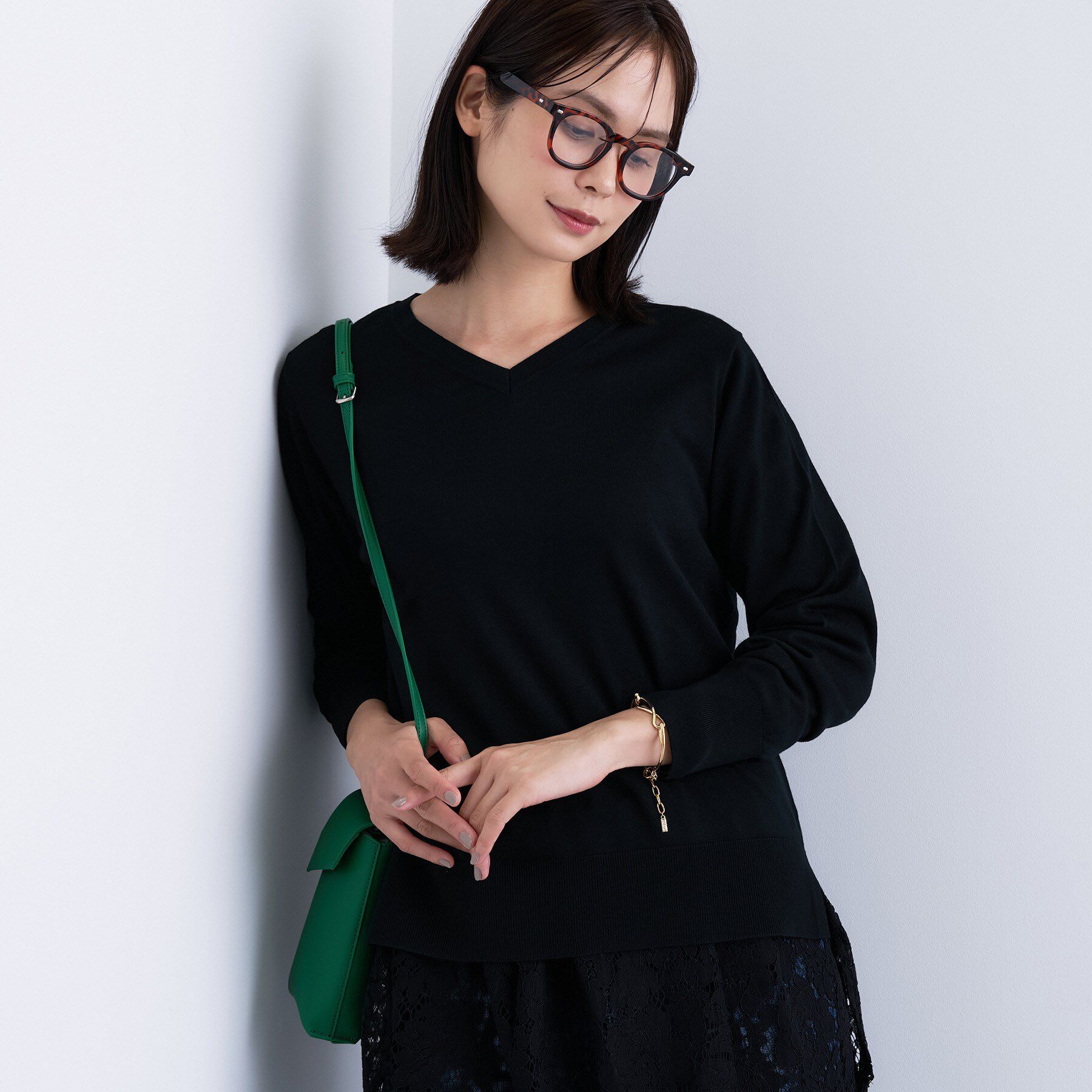 INDIVI「【洗える／毛玉になりにくい】エクストラファインウール Vネックニット」|ニット・セーター|