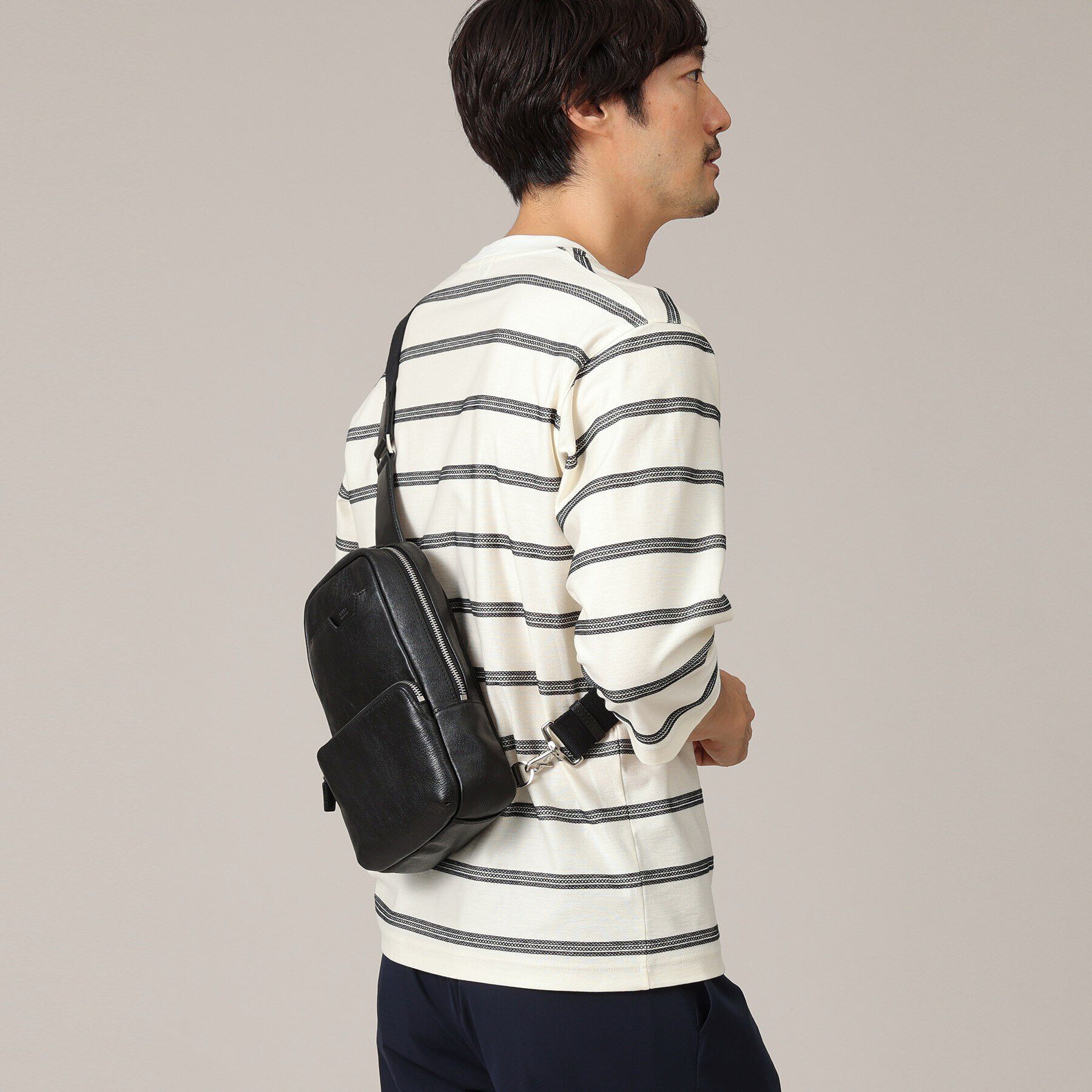 TAKEO KIKUCHI「【カードケース付き】シュリンクレザーボディバック」|その他|