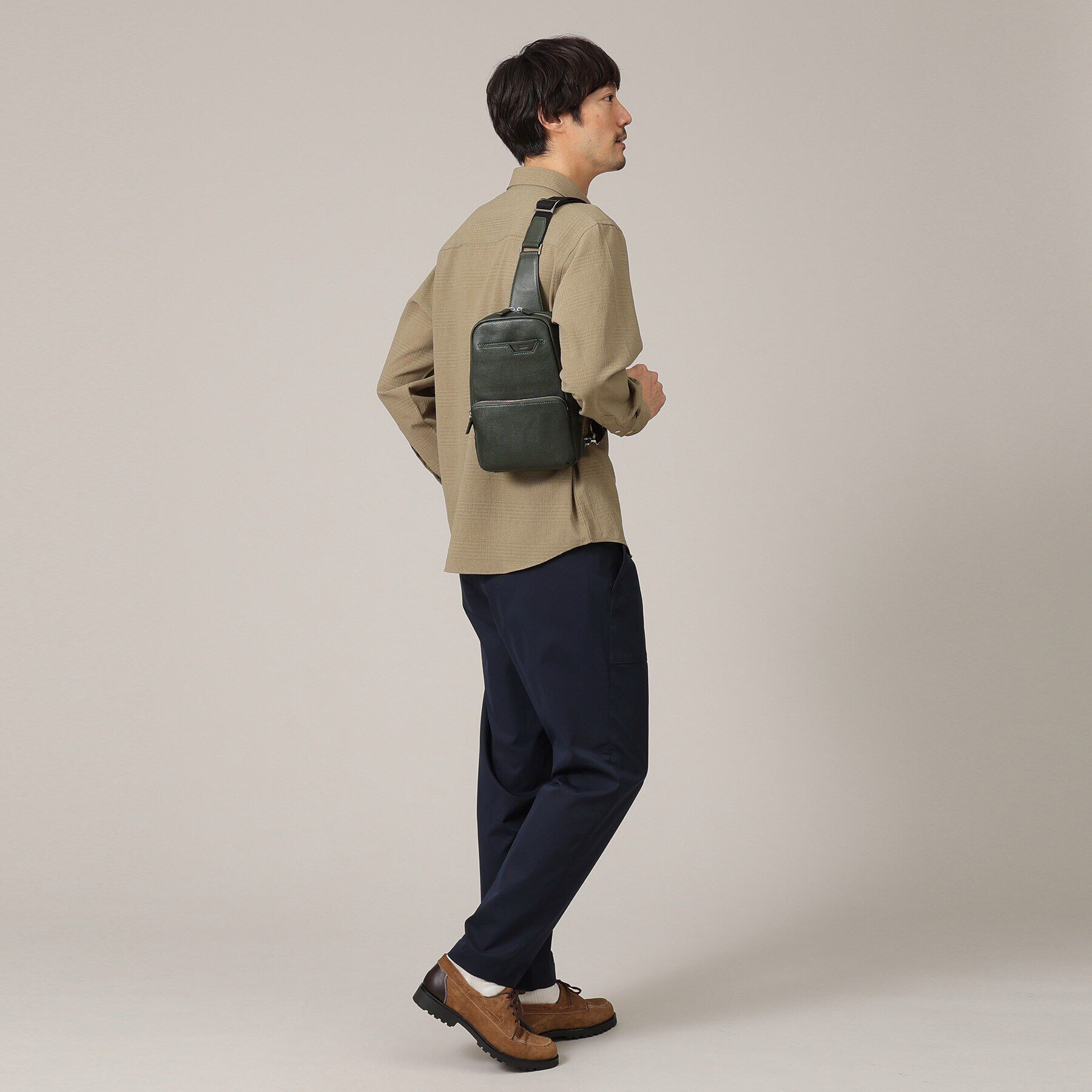 TAKEO KIKUCHI「【カードケース付き】シュリンクレザーボディバック」|その他|