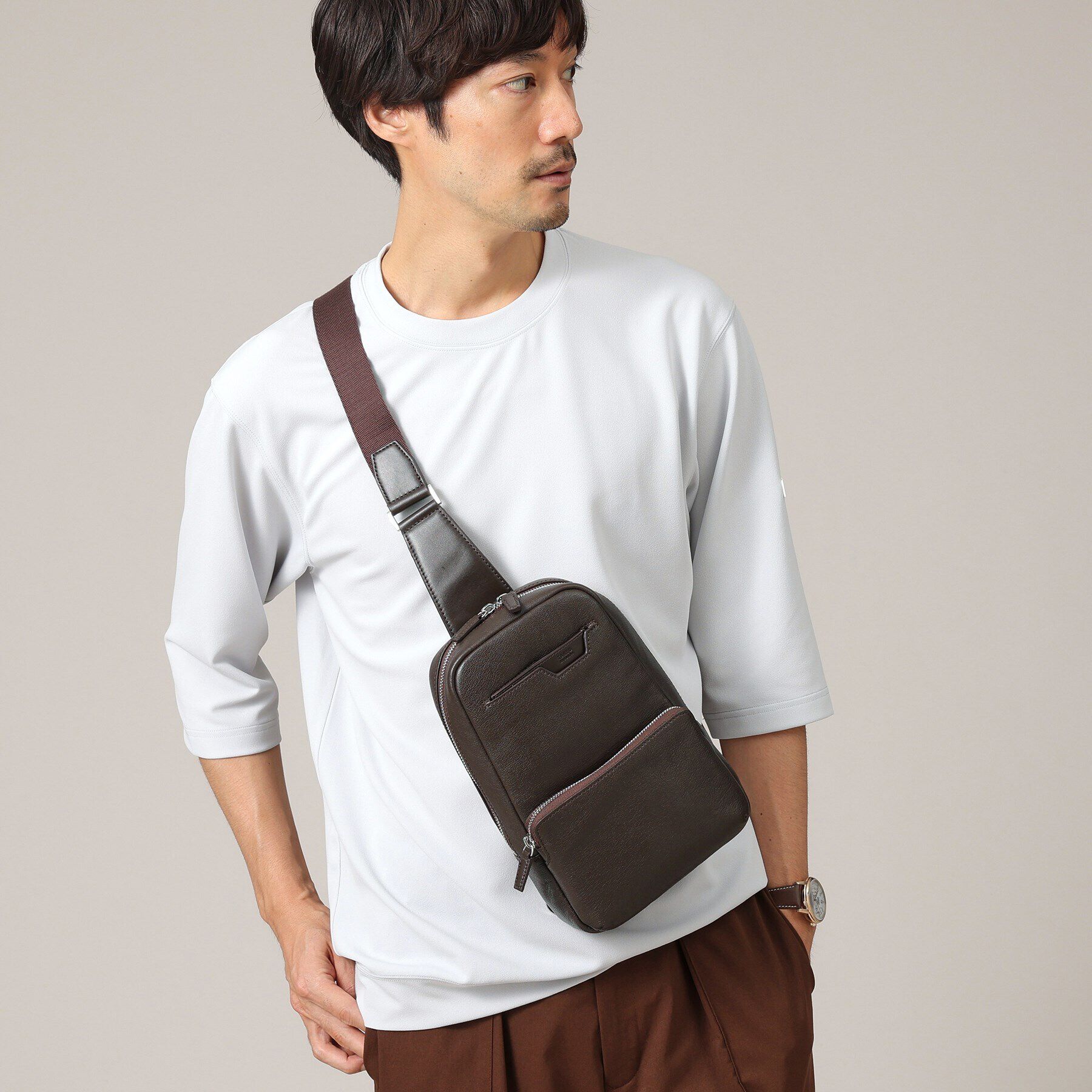 TAKEO KIKUCHI「【カードケース付き】シュリンクレザーボディバック」|その他|