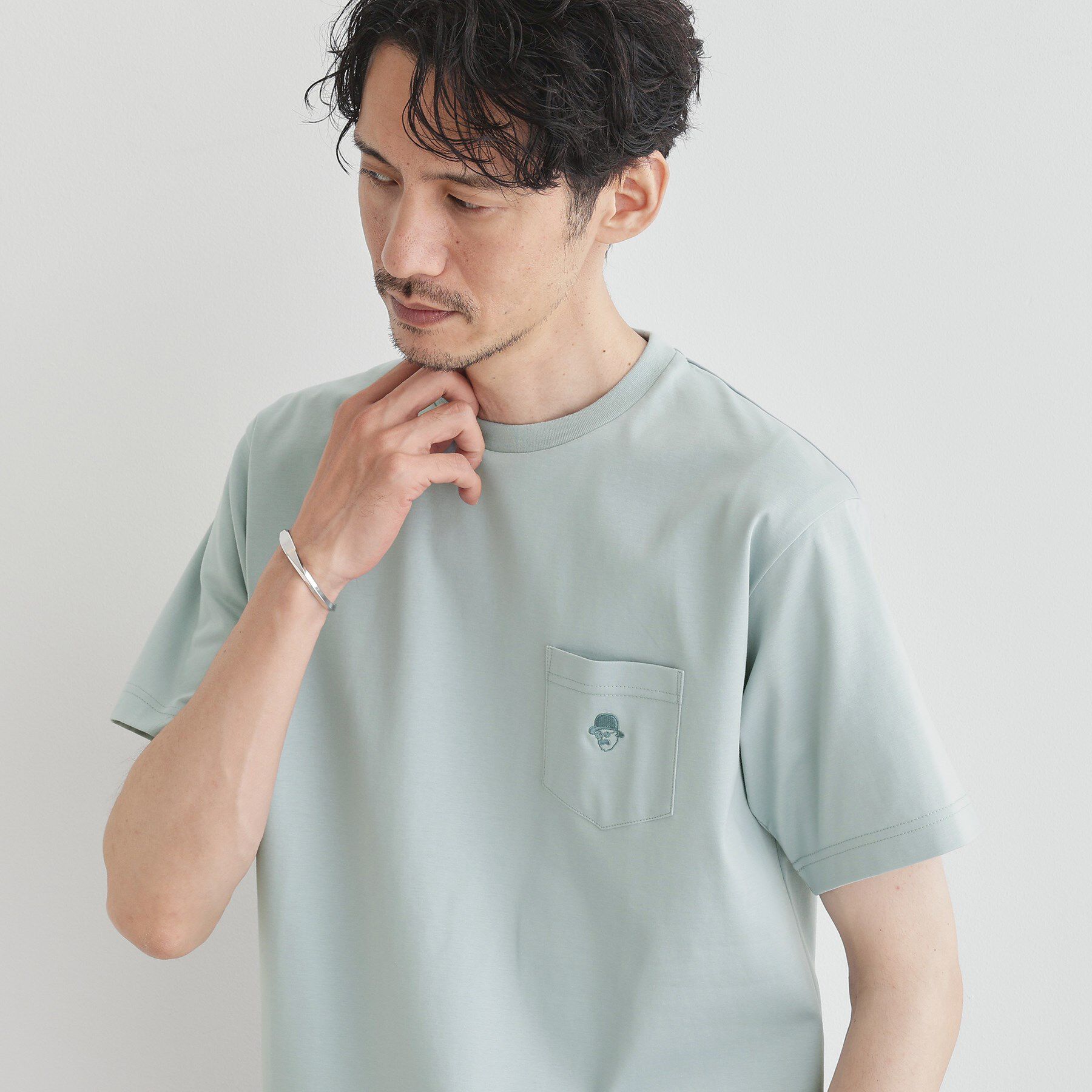 TAKEO KIKUCHI「【COOL CITY WEAR】ワンポイント刺しゅう ポケットTシャツ /接触冷感」|Tシャツ・カットソー|