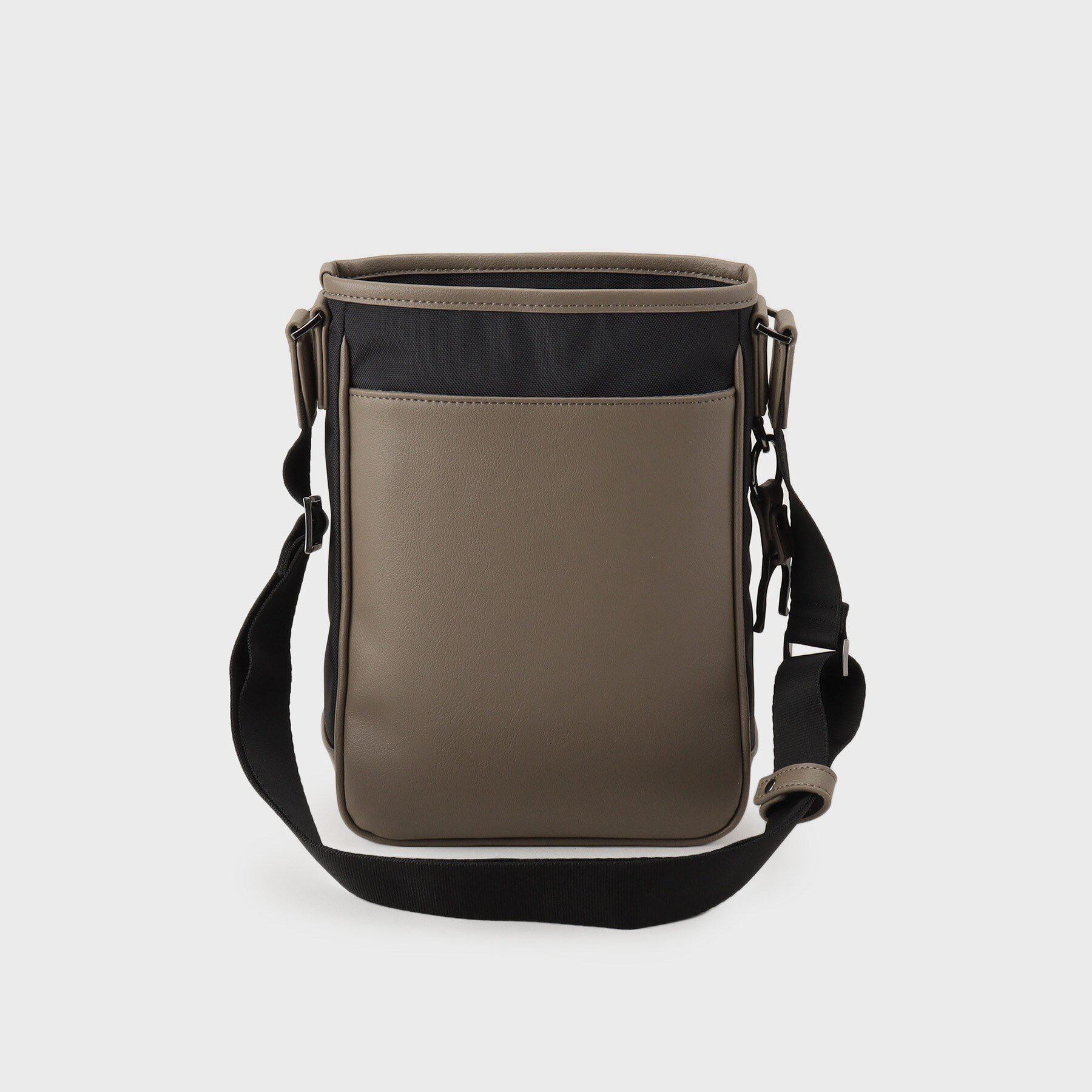 TAKEO KIKUCHI「【撥水機能】 CORDLEY（R）スマートショルダー」|ショルダー・メッセンジャー|