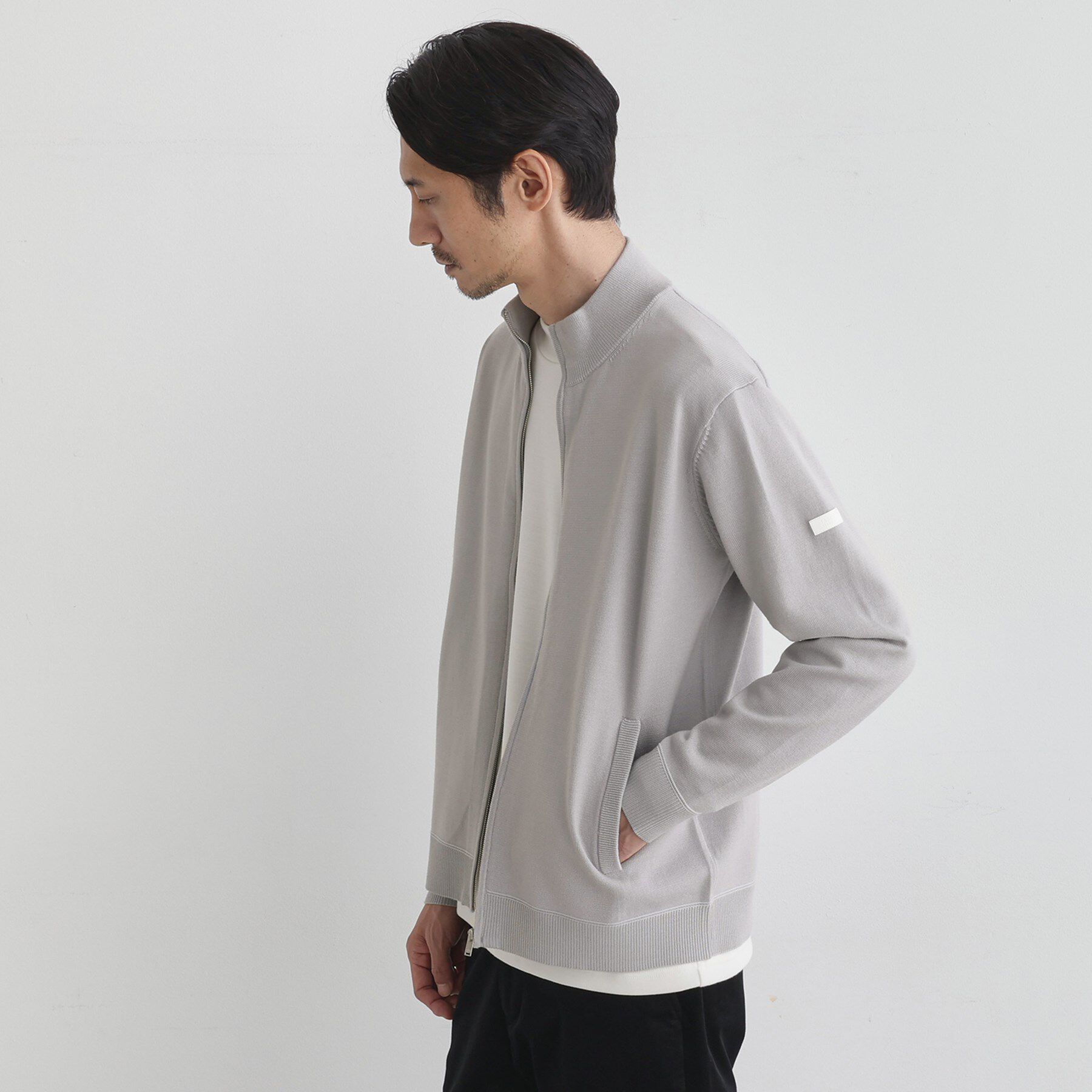 TAKEO KIKUCHI「アンチピリング ジップアップ ニット」|ニット・セーター|