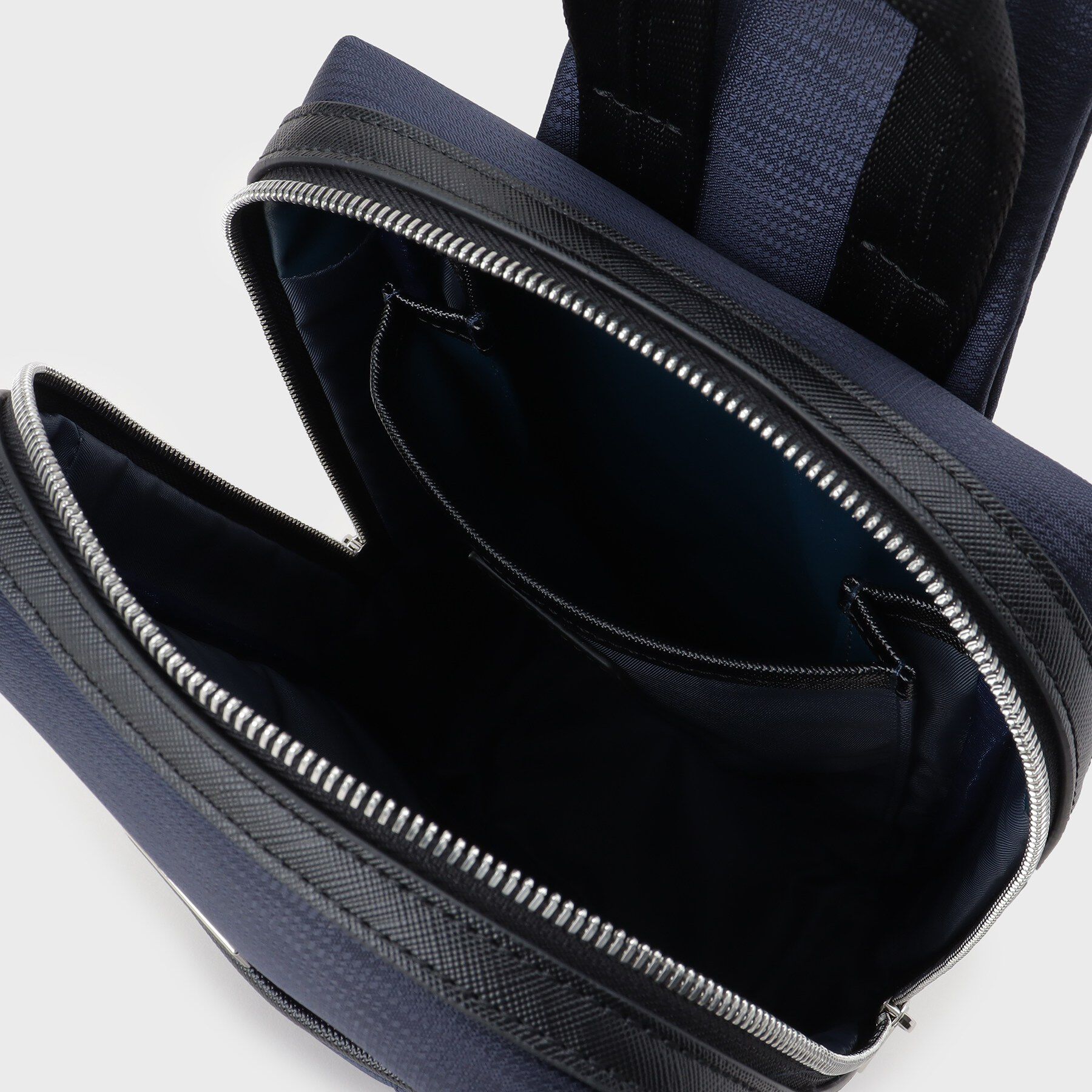 TAKEO KIKUCHI「水シボジャカードワンショルダーバッグ」|ショルダー・メッセンジャー|