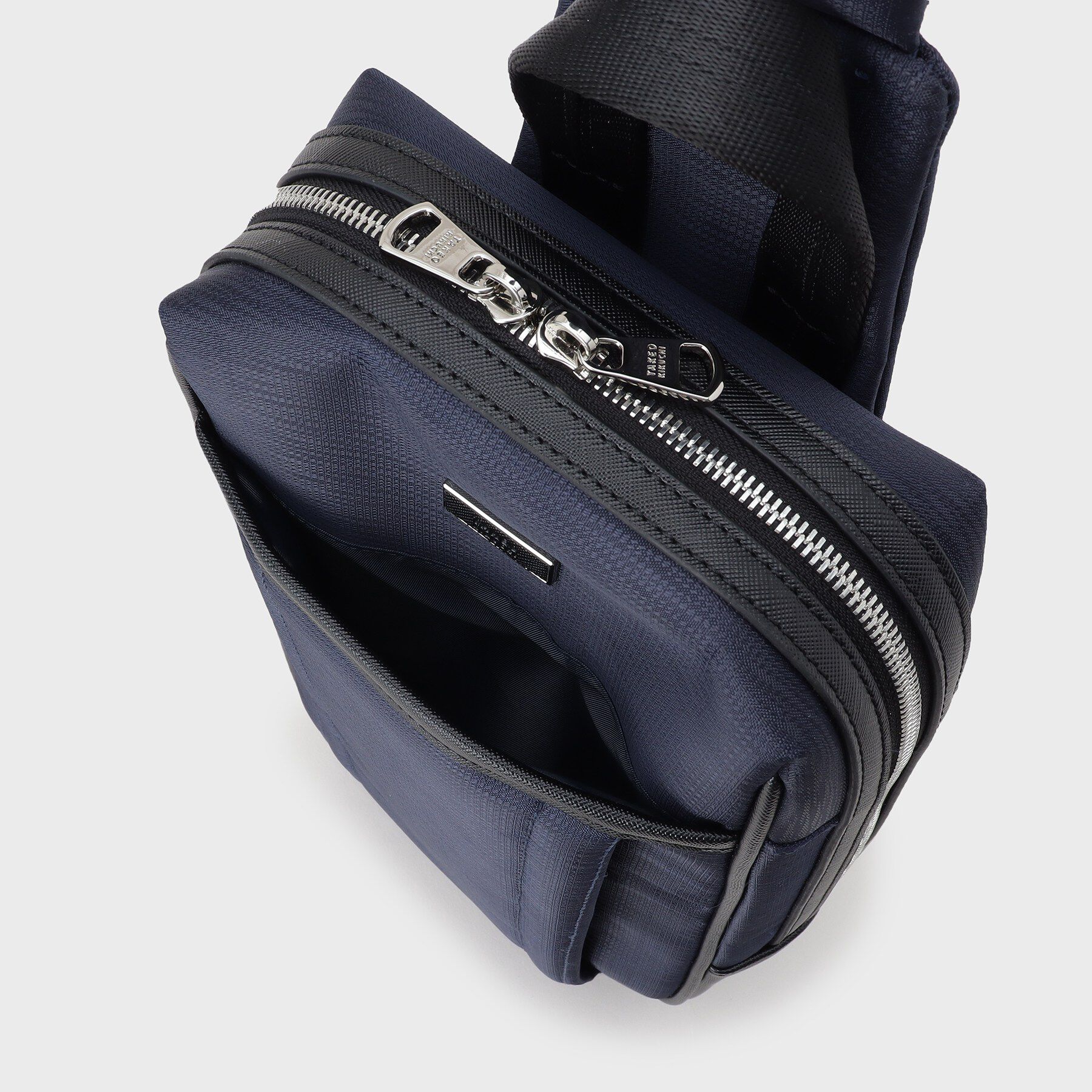 TAKEO KIKUCHI「水シボジャカードワンショルダーバッグ」|ショルダー・メッセンジャー|