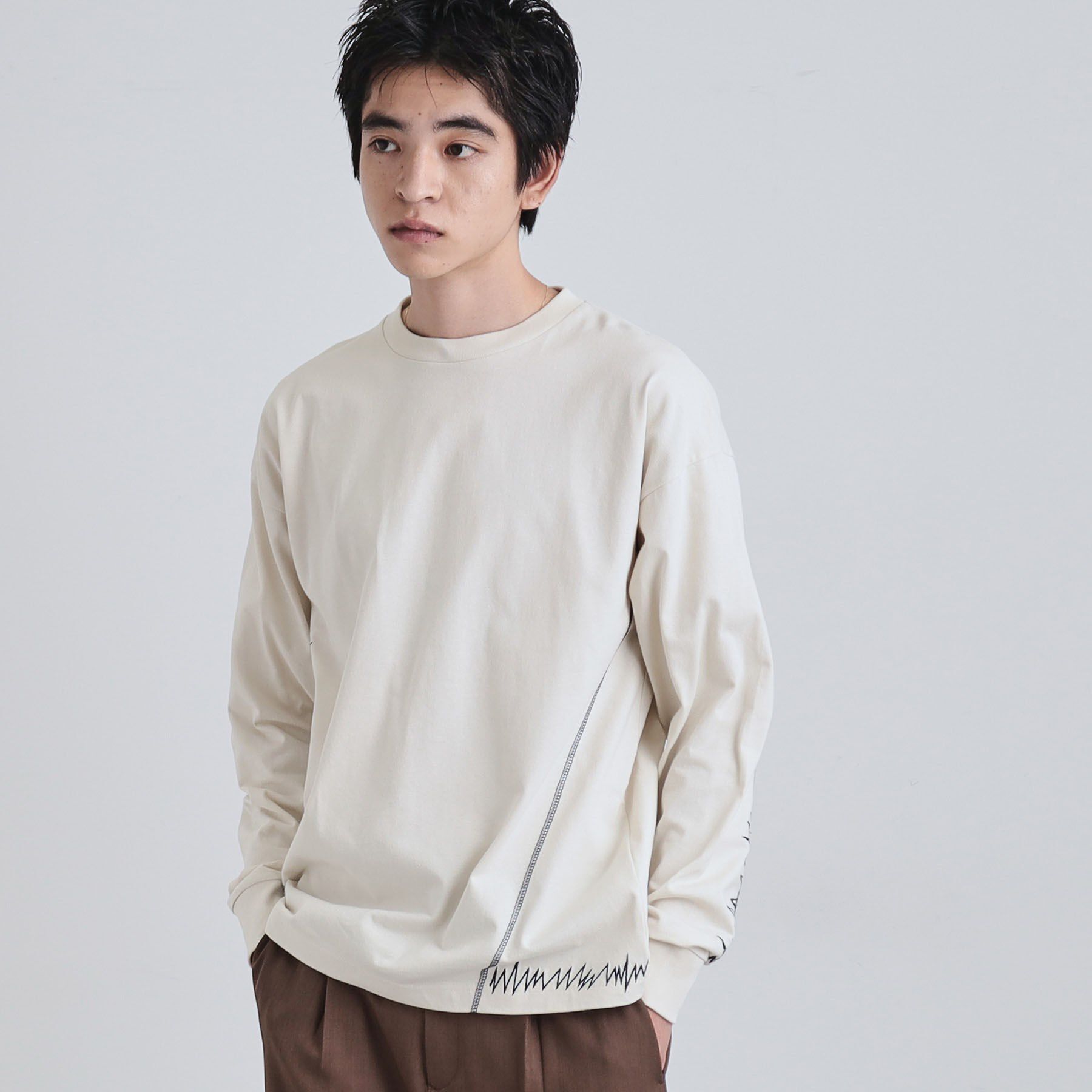 tk.TAKEO KIKUCHI「デザインステッチTシャツ」|Tシャツ・カットソー|オフホワイト(003