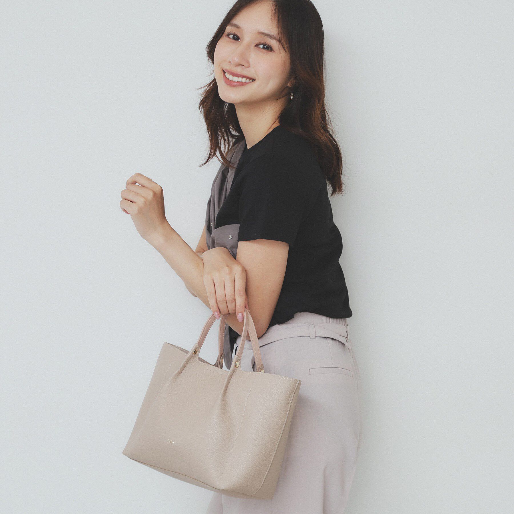 index「【軽量合皮】2WAYミドルサイズトートバッグ」|トートバッグ|