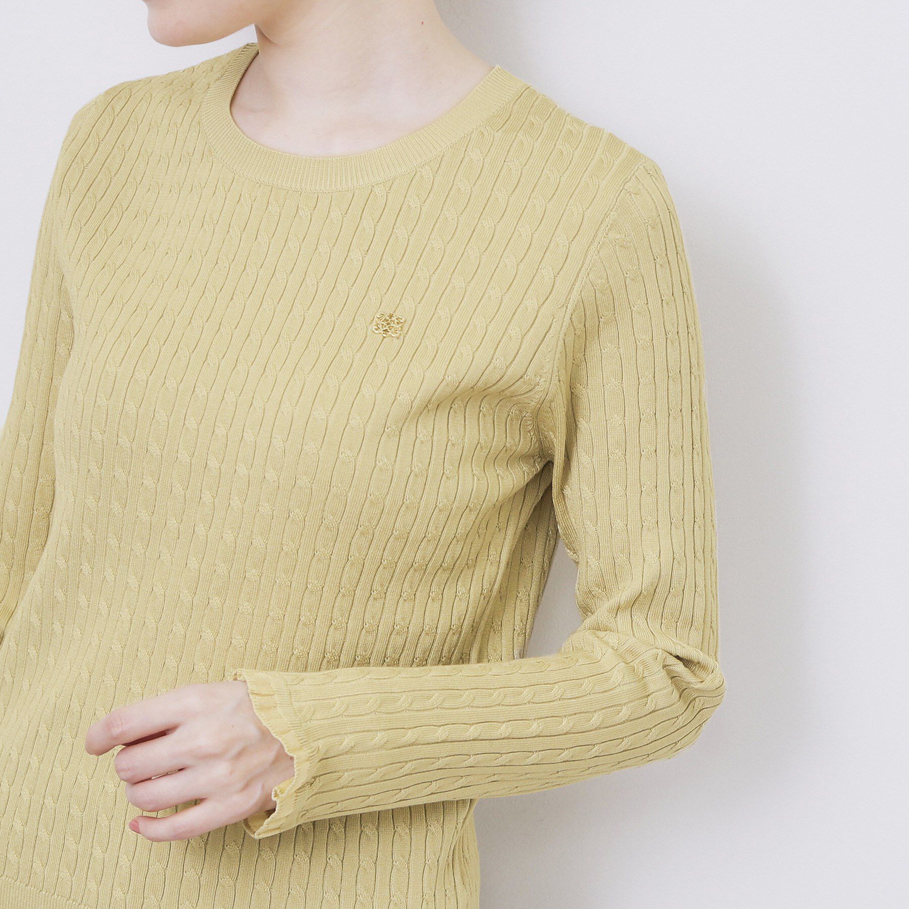 index「ゴールドプレート付きケーブルニット【洗濯機OK】」|ニット・セーター|