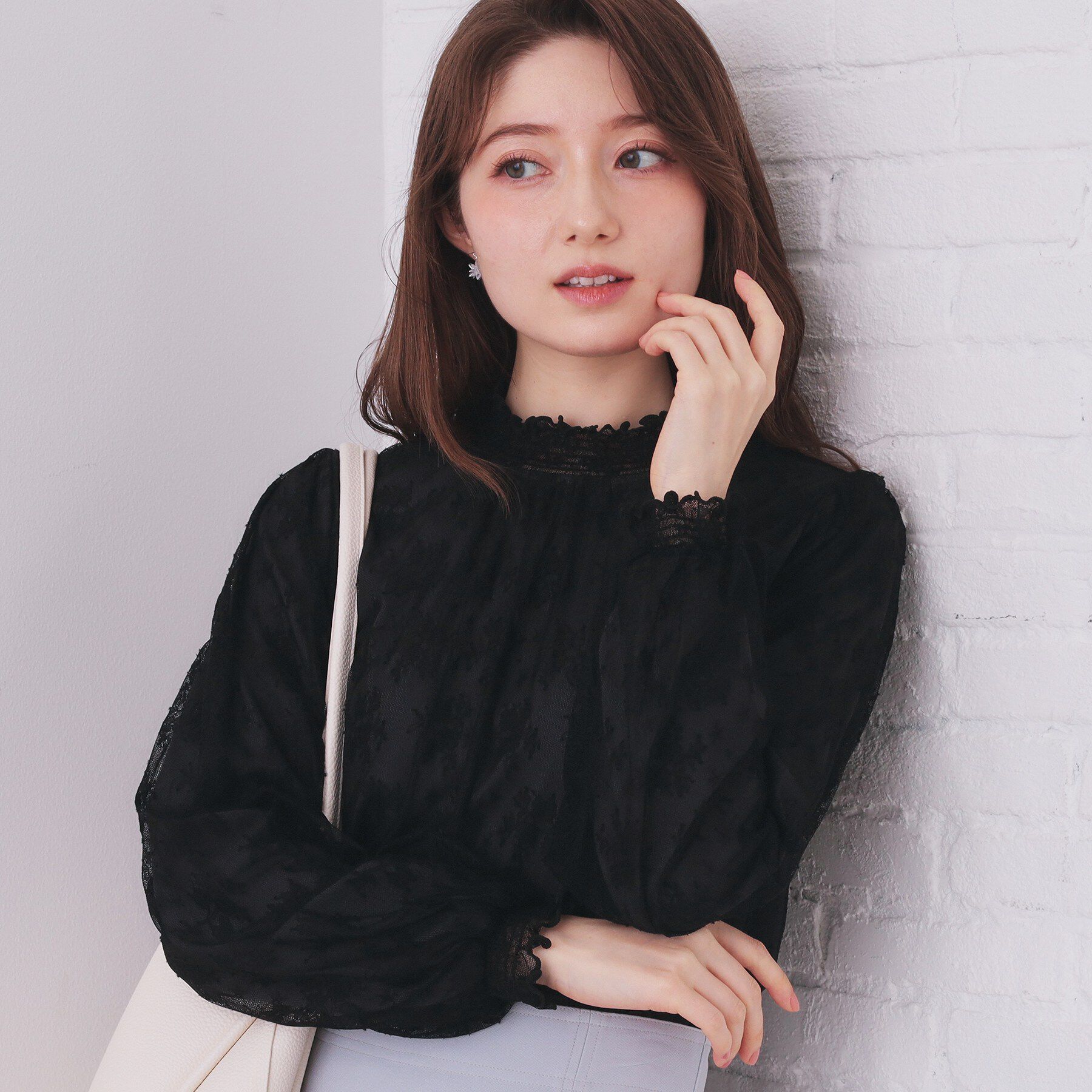 index「フリルハイネックレーストップス【洗濯機OK】」|シャツ・ブラウス|ブラック(019)