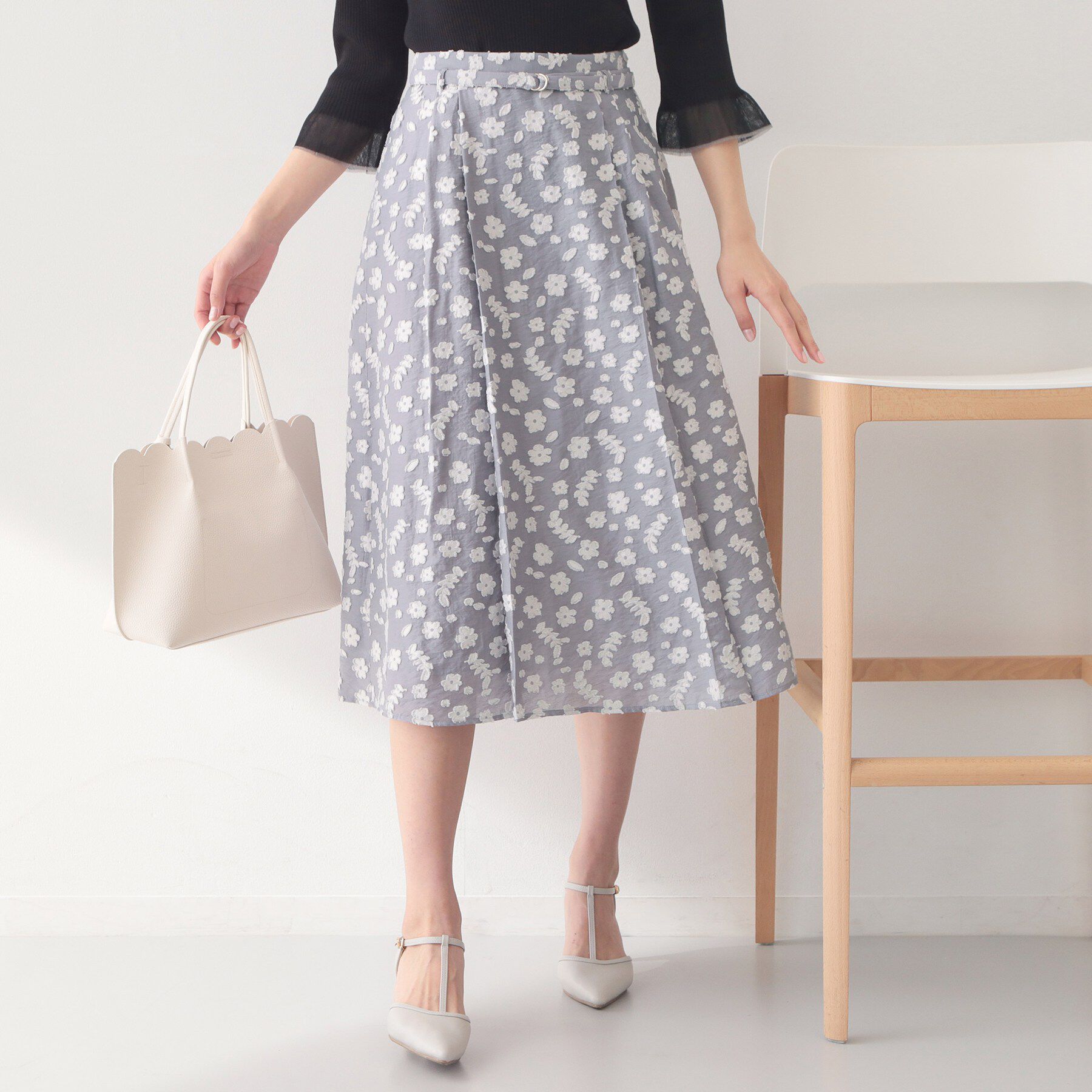 index「麻調花柄ジャカードフレアスカート【洗える】」|スカート|チャコールグレー(1