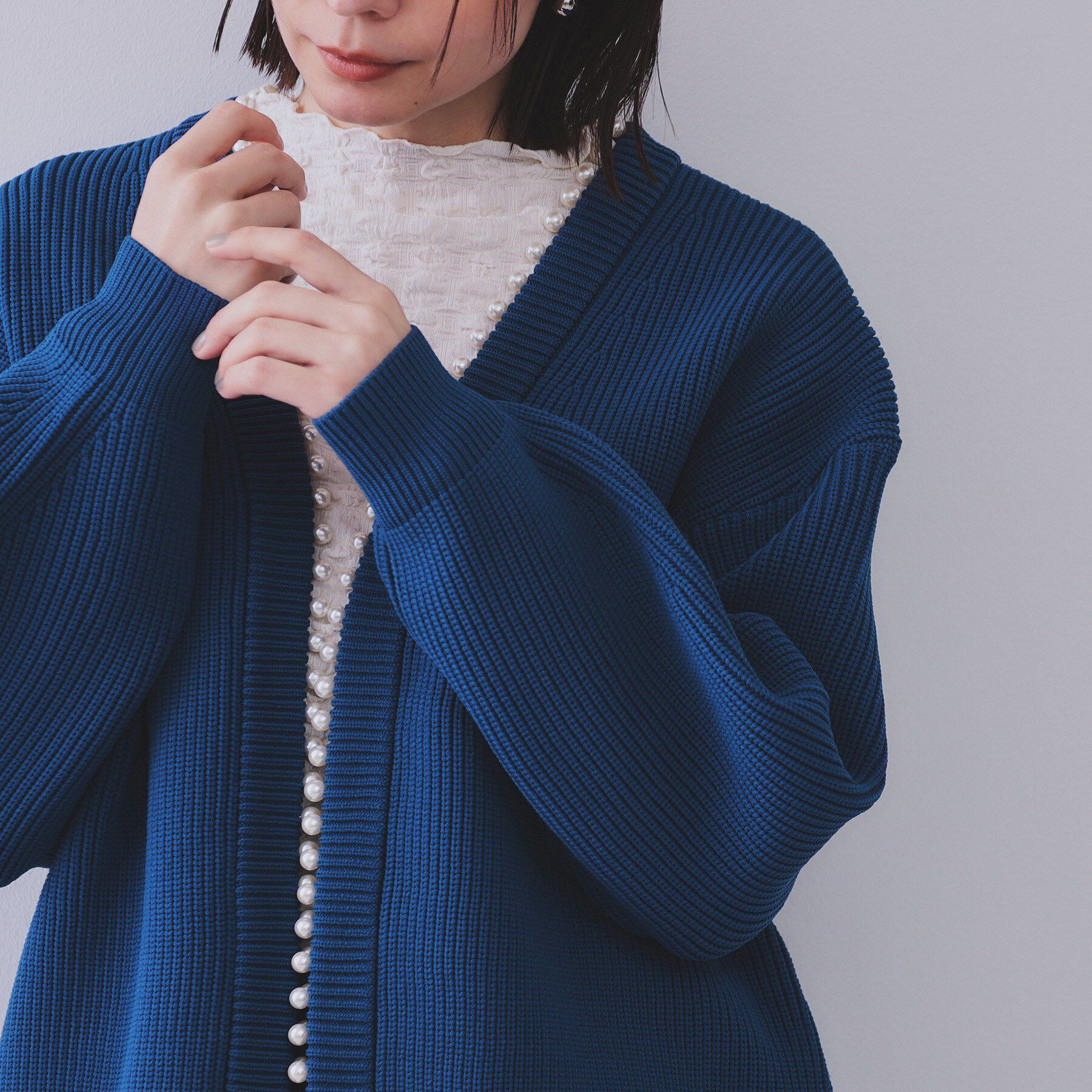 OPAQUE.CLIP「パール調ボタン付ニットカーディガン【洗濯機洗い可】」|カーディガン|