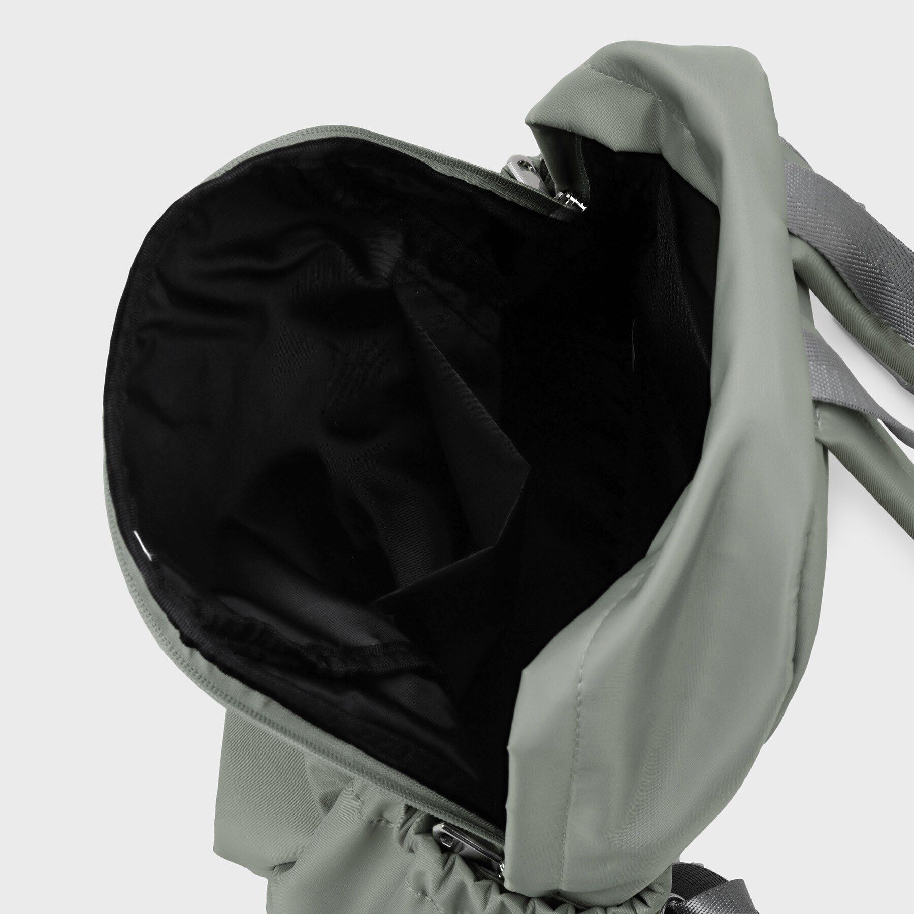 OPAQUE.CLIP「ナイロンコンパクトリュックサック」|リュック|