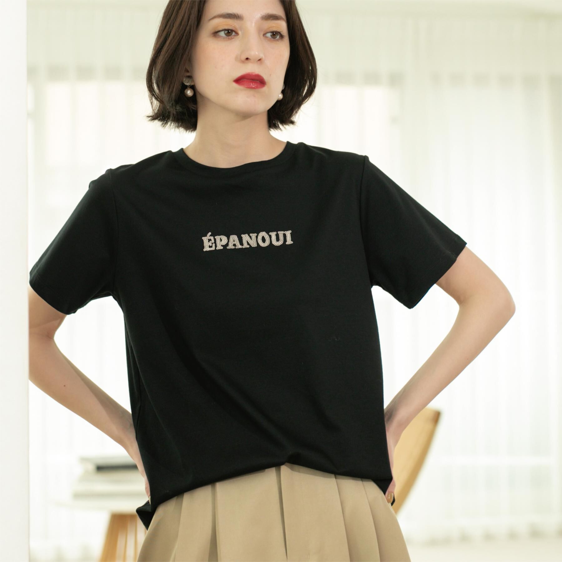 OPAQUE.CLIP「刺繍＆スパンコールロゴTシャツ【洗濯機洗い可】」|Tシャツ・カットソー|ブラック(119)