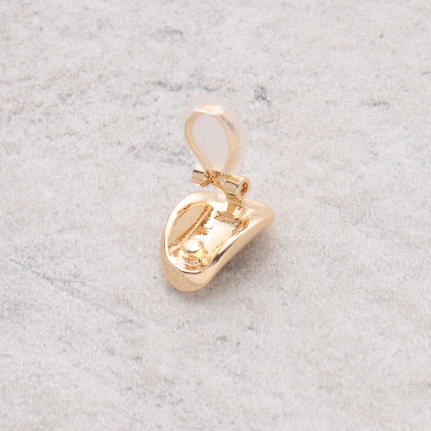 OPAQUE.CLIP「ビーンズメタルイヤリング」|イヤリング|