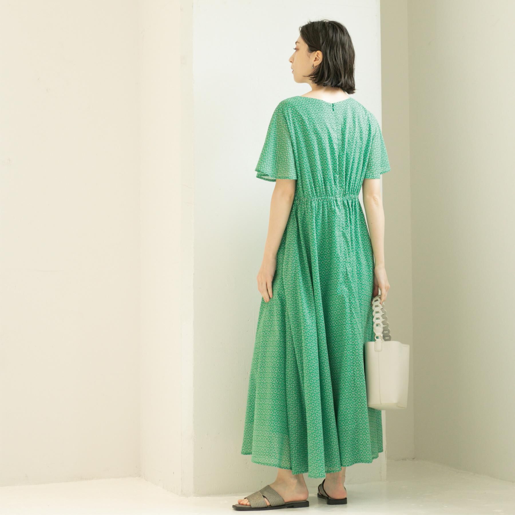 OPAQUE.CLIP「Vネックフィット＆フレアドレス/オーガニックコットン混【洗濯機洗い可】」|ワンピース|