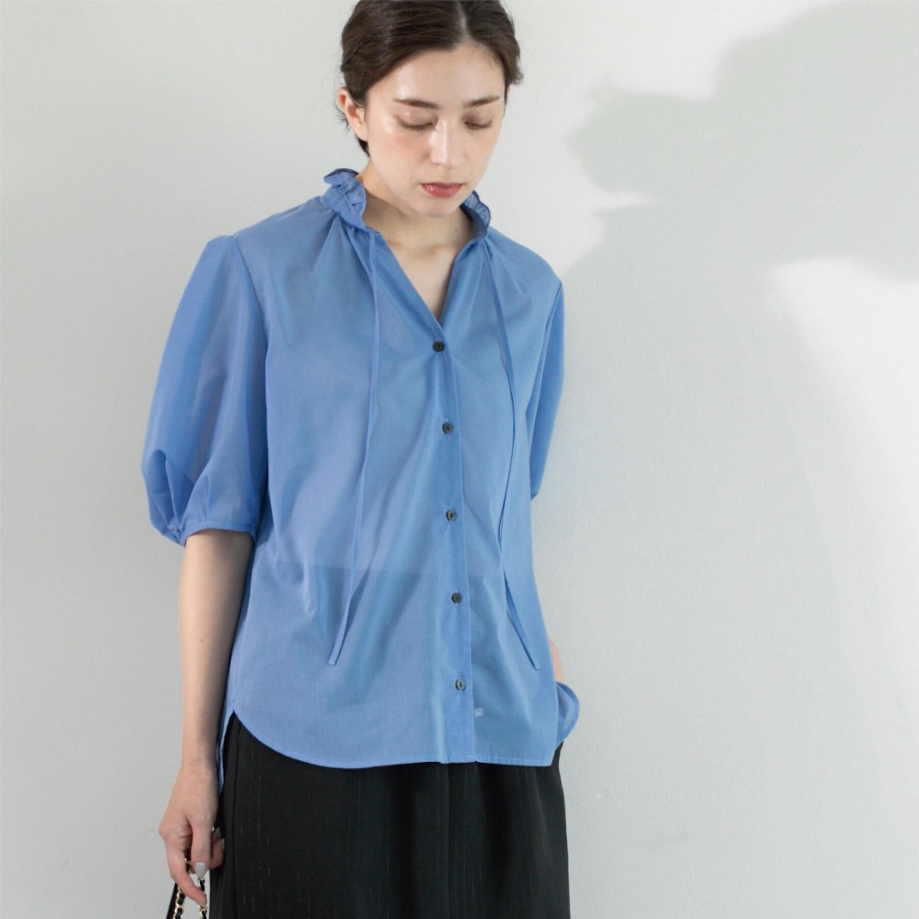 OPAQUE.CLIP「シアーフリルネックブラウス【洗濯機洗い可】」|シャツ・ブラウス|ブルー(091)