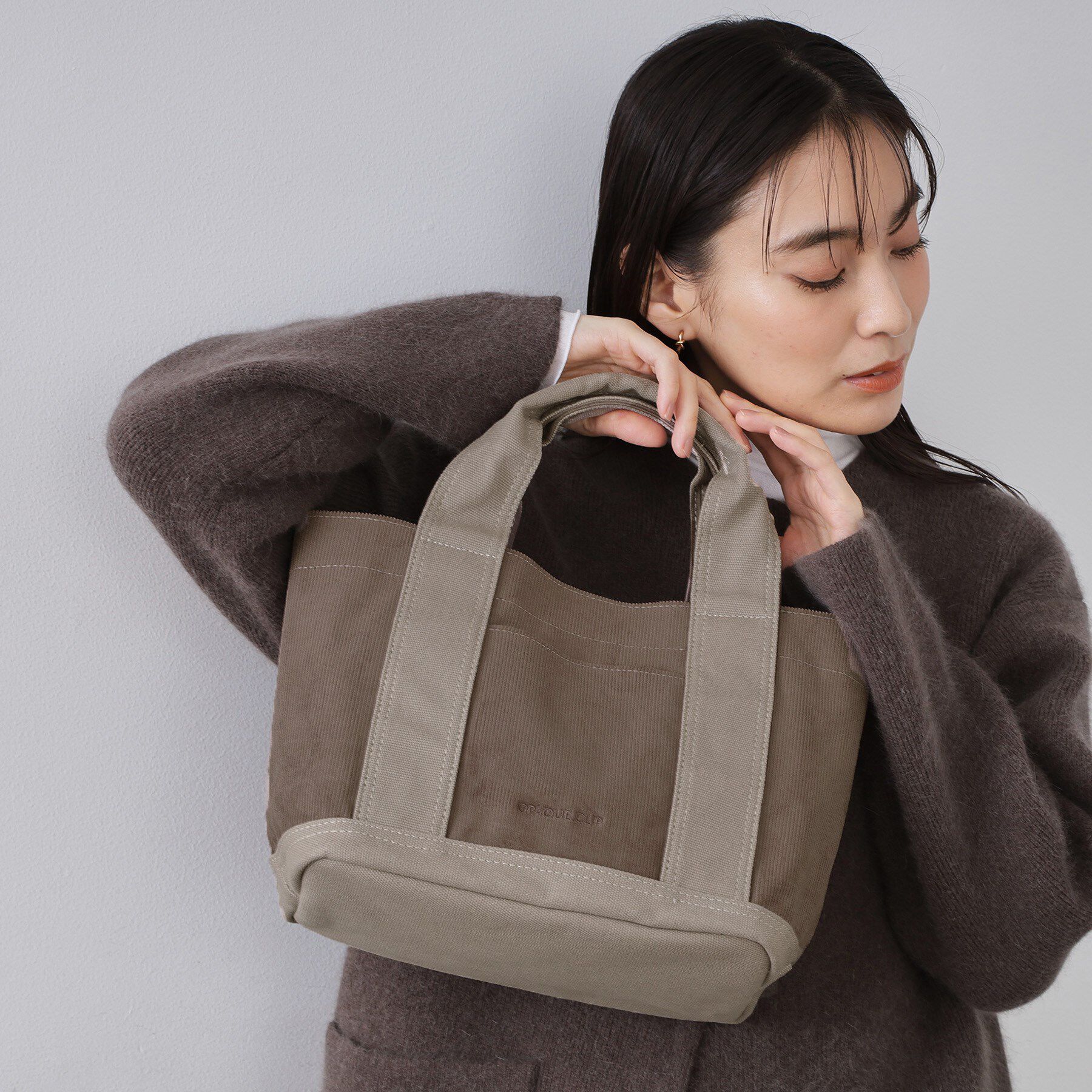 OPAQUE.CLIP「【2WAY／多ポケット】3層セパレートミドルトートバッグ」|トートバッグ|ブラウン(543)