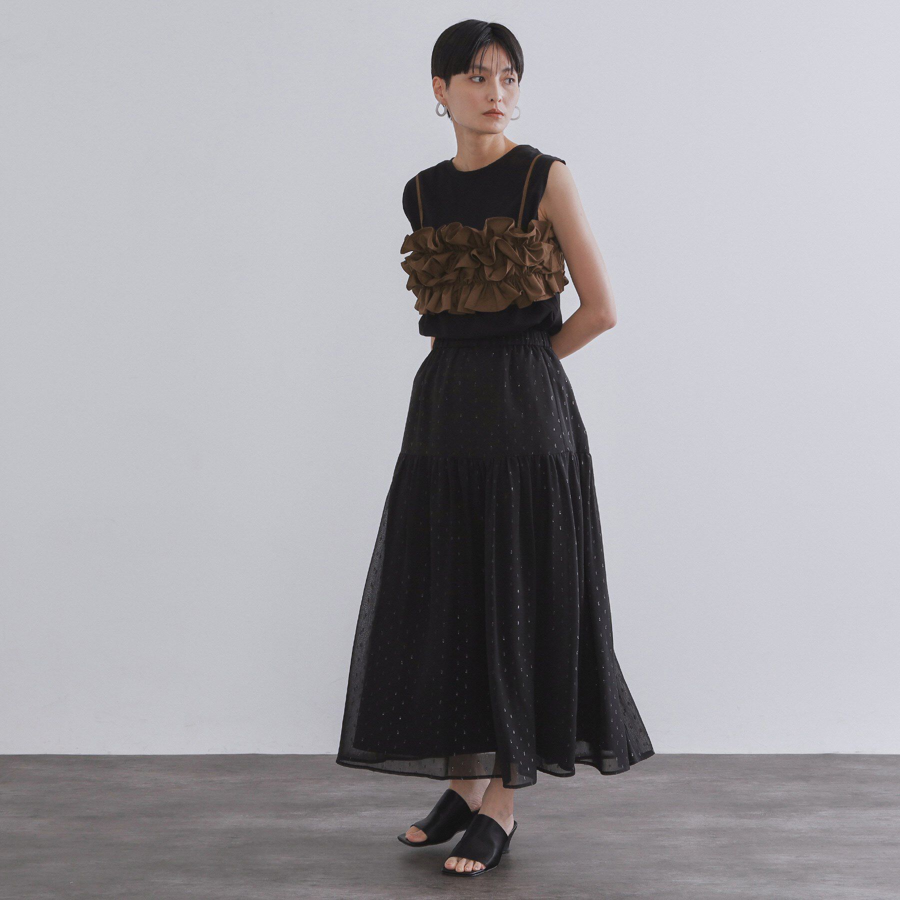 OPAQUE.CLIP「《CanCam掲載》ツインセット/フリルキャミビスチェ&times;フレンチスリーブカットソー【洗濯機洗い可】」|Tシャツ・カットソー|