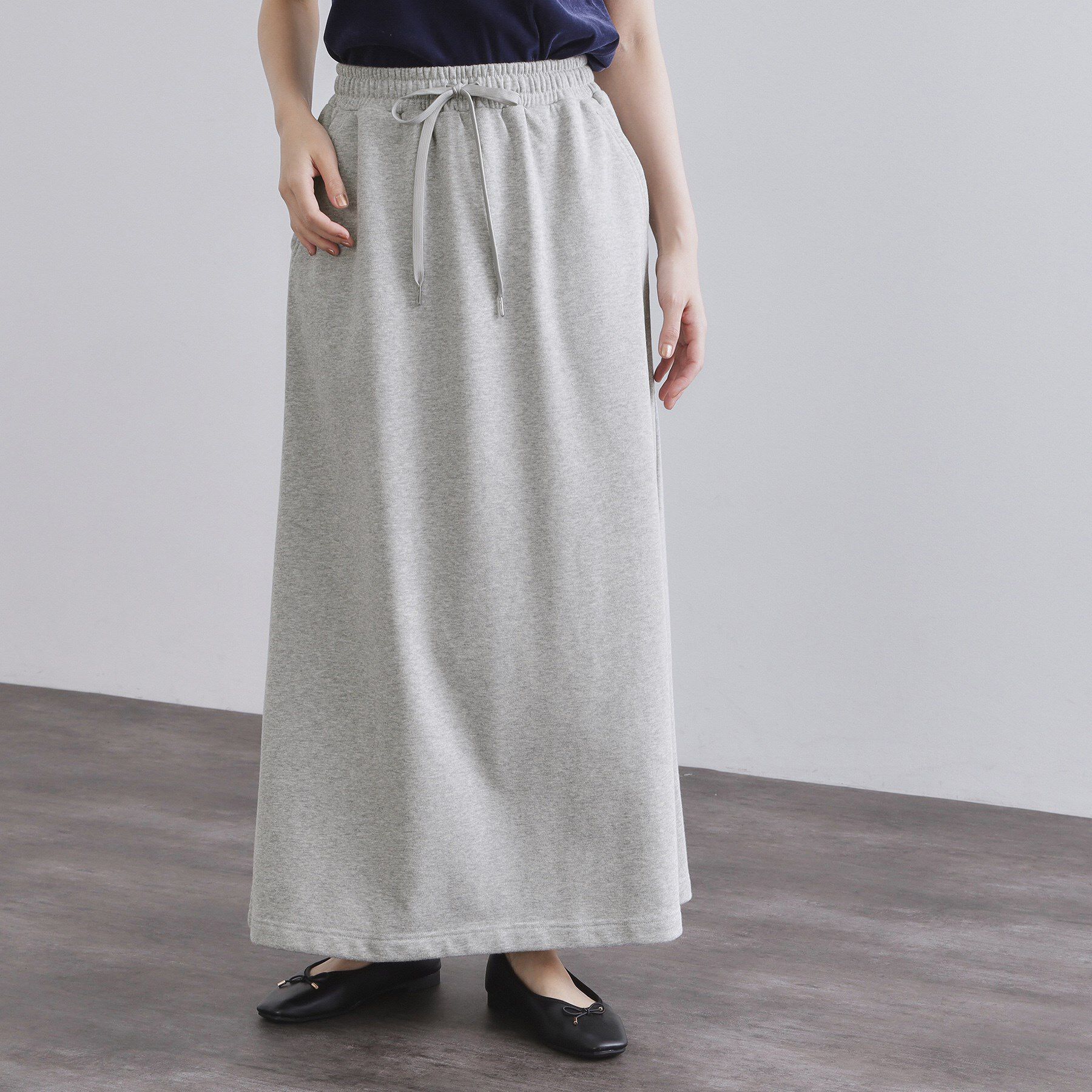 OPAQUE.CLIP「ラメスウェットイージーロングスカート【洗濯機洗い可】」|スカート|グレー(012)