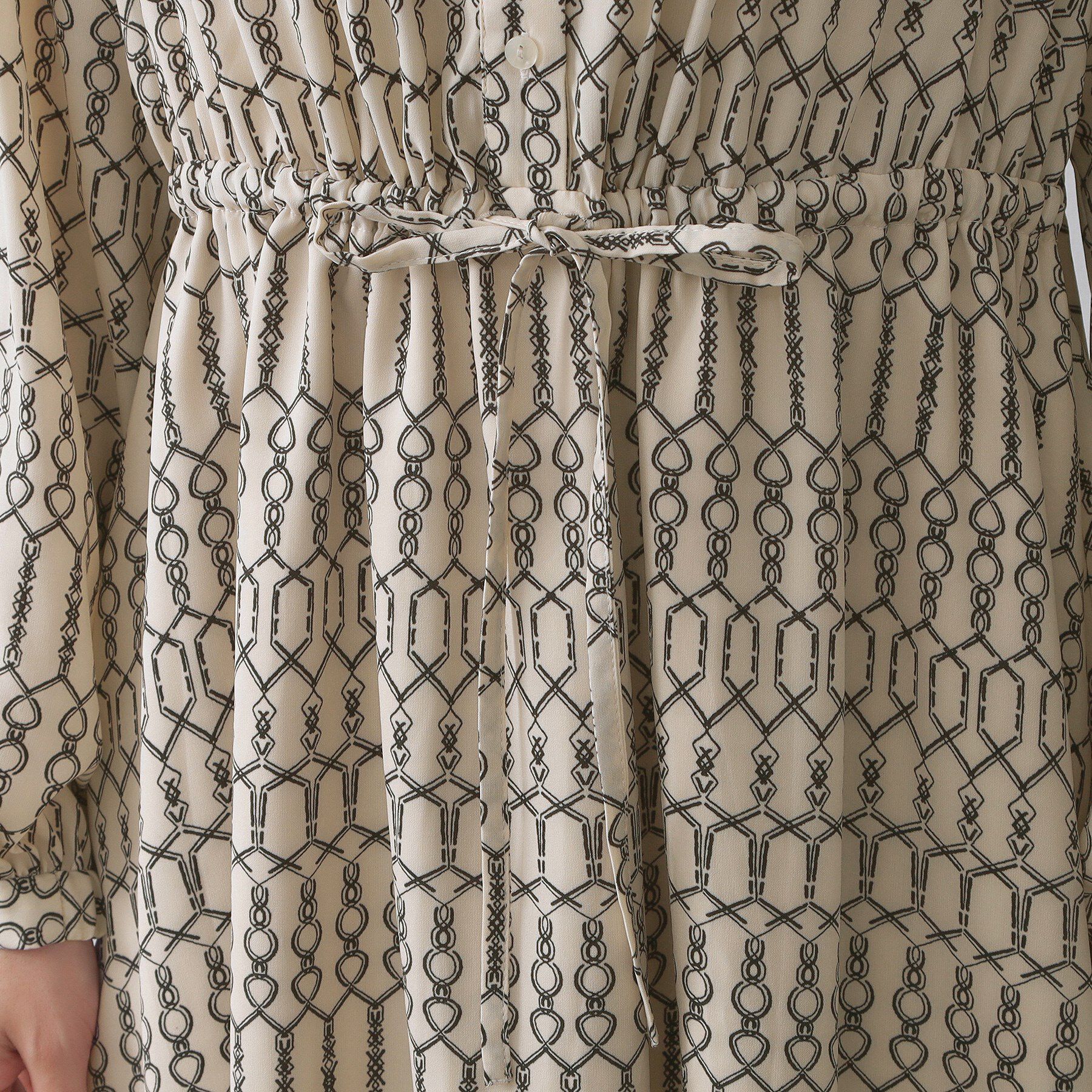 OPAQUE.CLIP「チェーンプリントフィット＆フレアワンピース【洗濯機洗い可〉」|ワンピース|