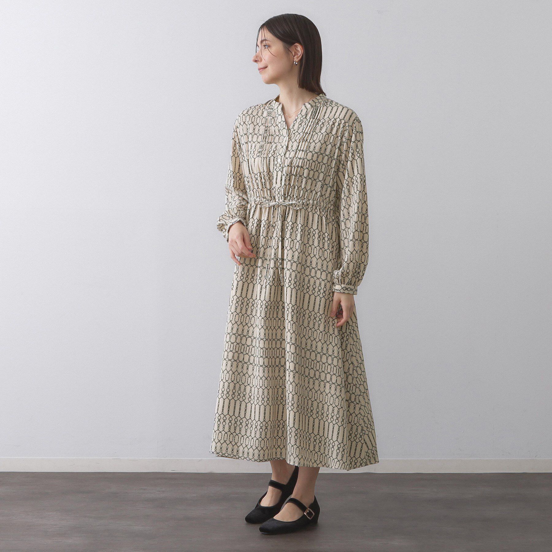 OPAQUE.CLIP「チェーンプリントフィット＆フレアワンピース【洗濯機洗い可〉」|ワンピース|