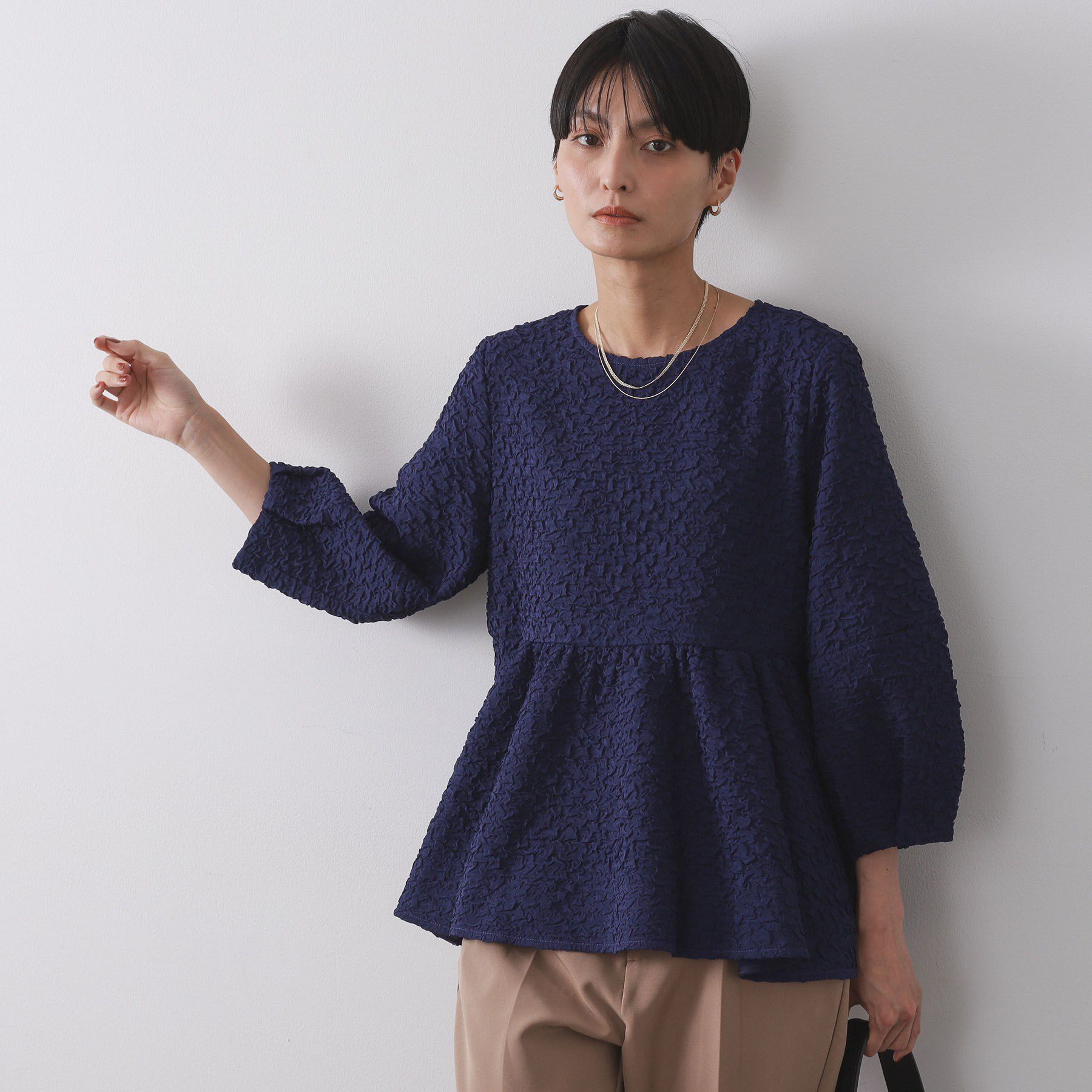 OPAQUE.CLIP「ふくれジャカードペプラムブラウス【洗濯機OK】」|シャツ・ブラウス|ネイビー(094)