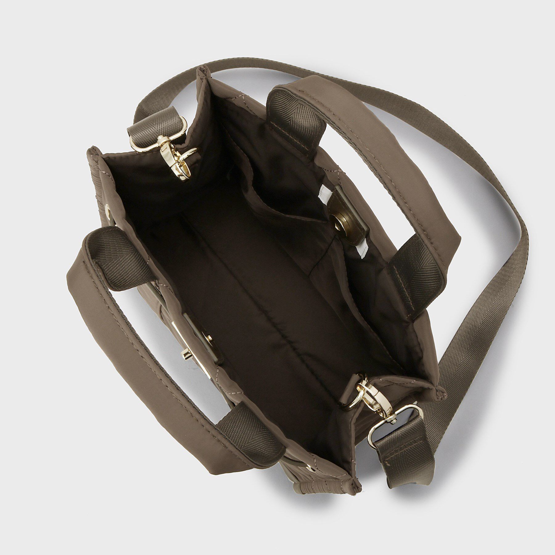 OPAQUE.CLIP「【2WAY】ダイヤキルティングスクエアミドルショルダーバッグ」|ショルダー・メッセンジャー|