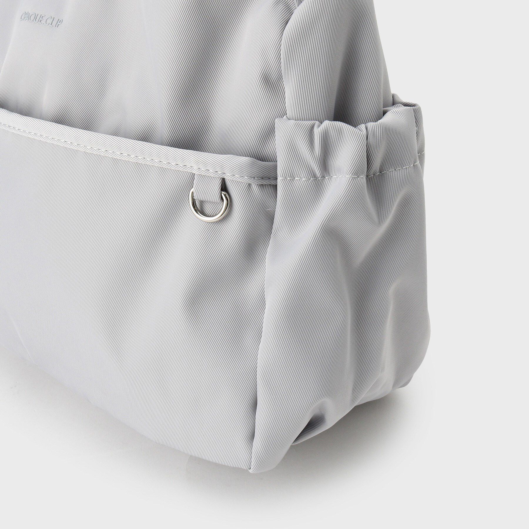 OPAQUE.CLIP「フロントポケット3層デザイントライアングルミドルトートバッグ【マルチポケット】」|トートバッグ|