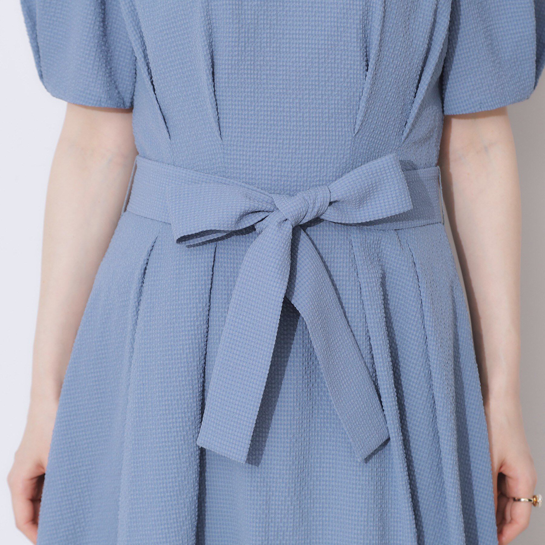 Couture broach「【細見え・キレイめ】サッカータックワンピース」|ワンピース|