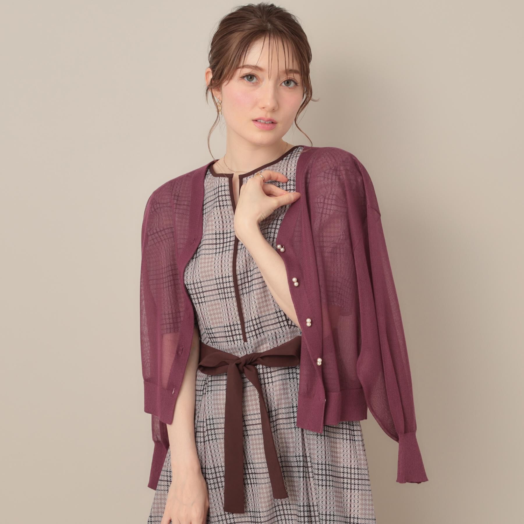 Couture broach「【秋カラー・オシャレな透け感】ダブルパール調シアーカーディガン」|カーディガン|